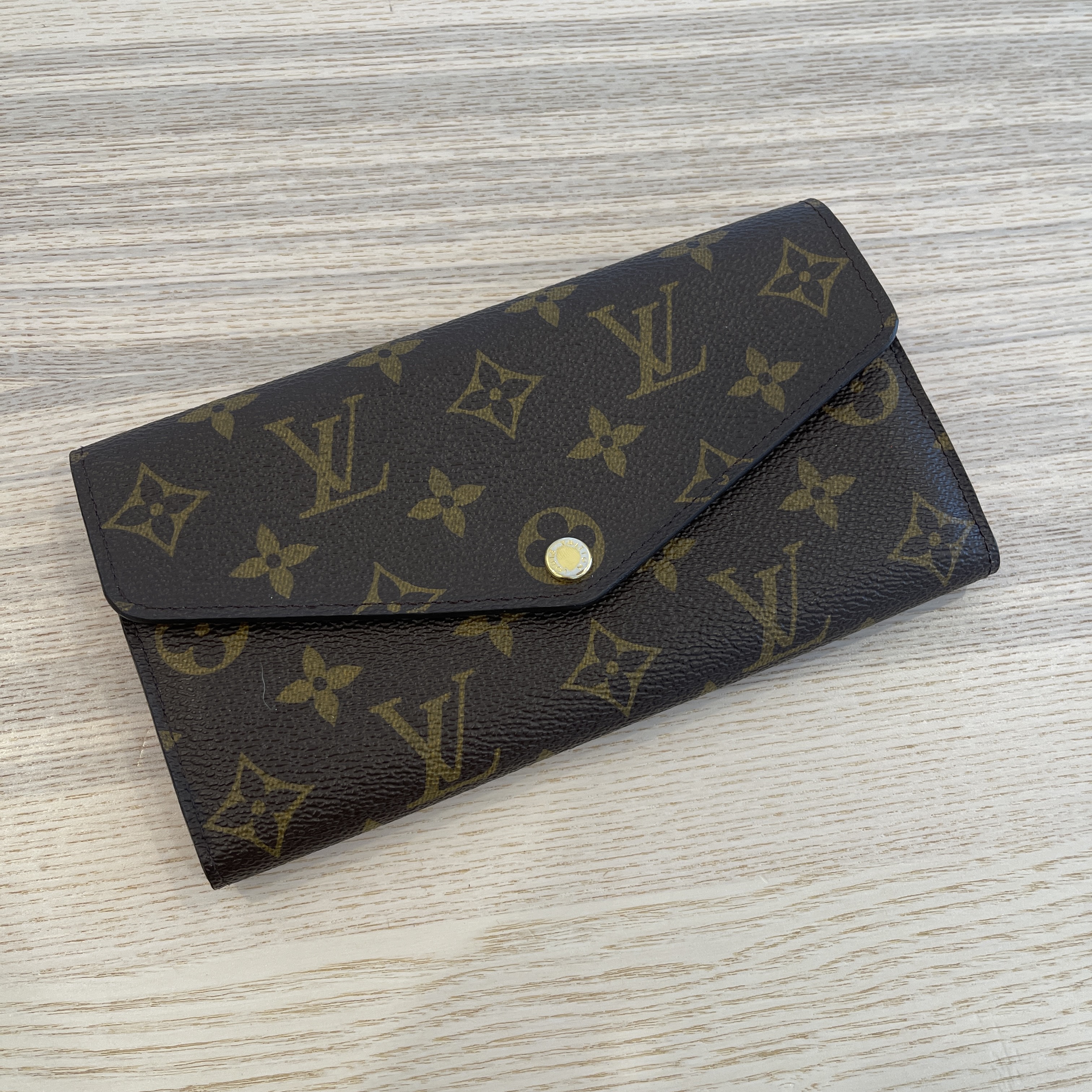 LOUIS VUITTON Monogram Sarah Wallet NM Coquelicot 1288991