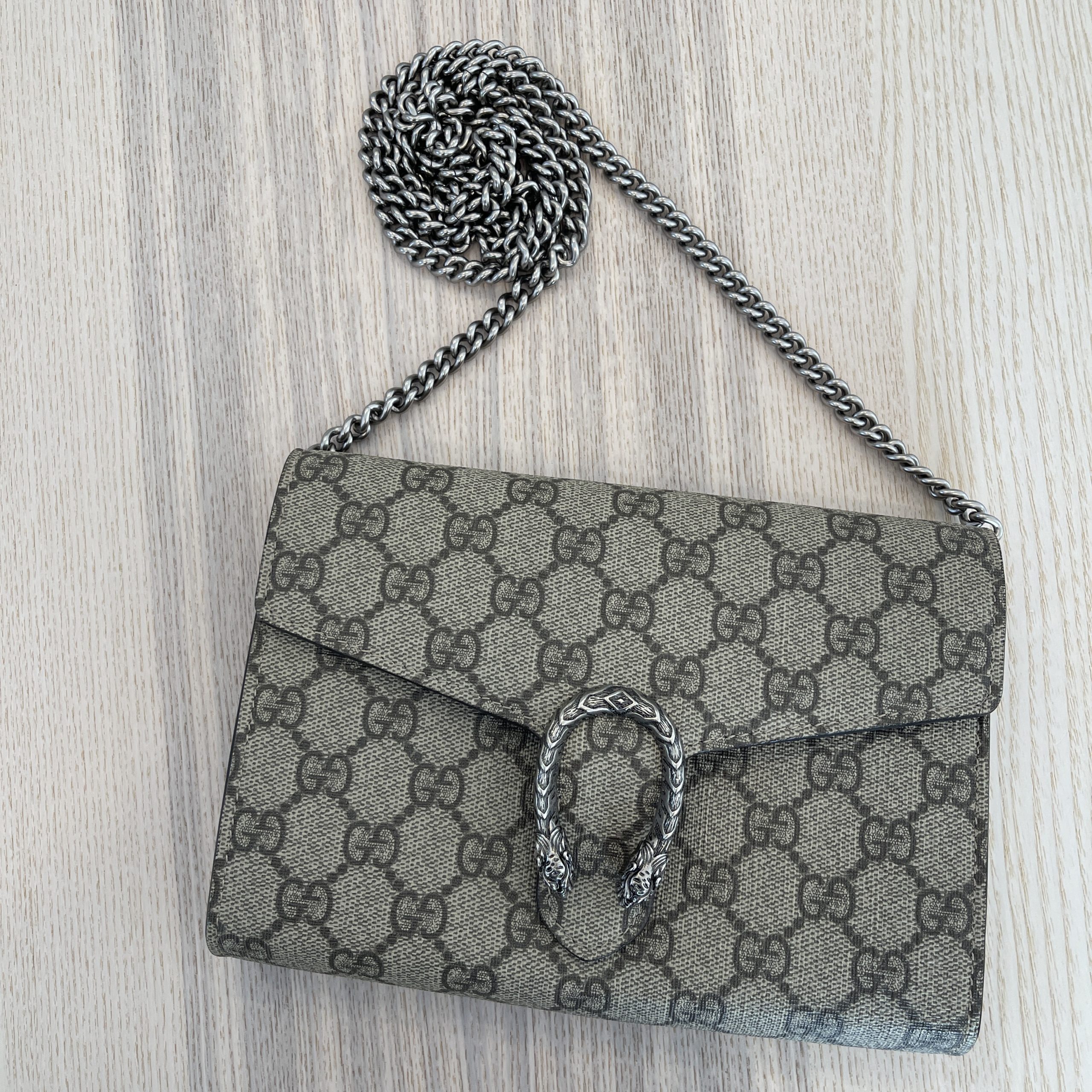 Gucci gg supreme monogram dionysus chain wallet on sale