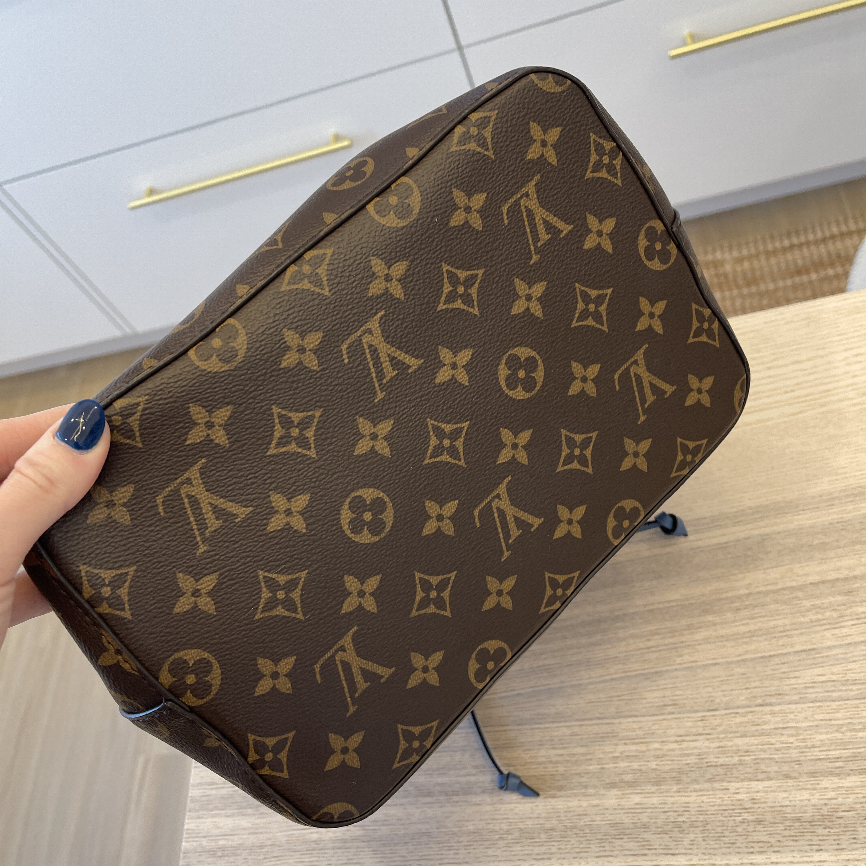 Louis Vuitton Monogram Neonoe MM - ShopStyle Shoulder Bags