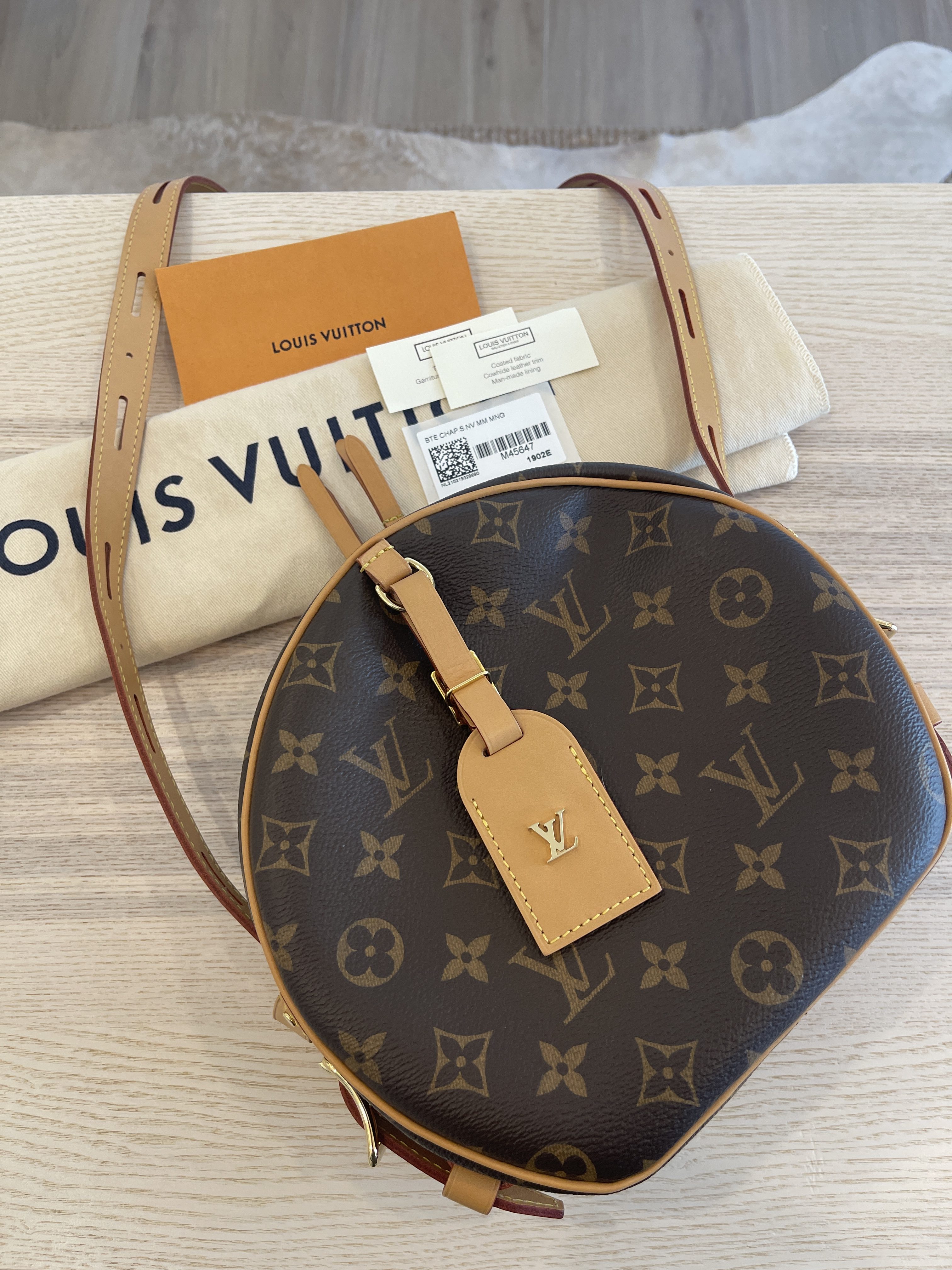 Louis Vuitton Boute Chapeau Couple Bag Review 