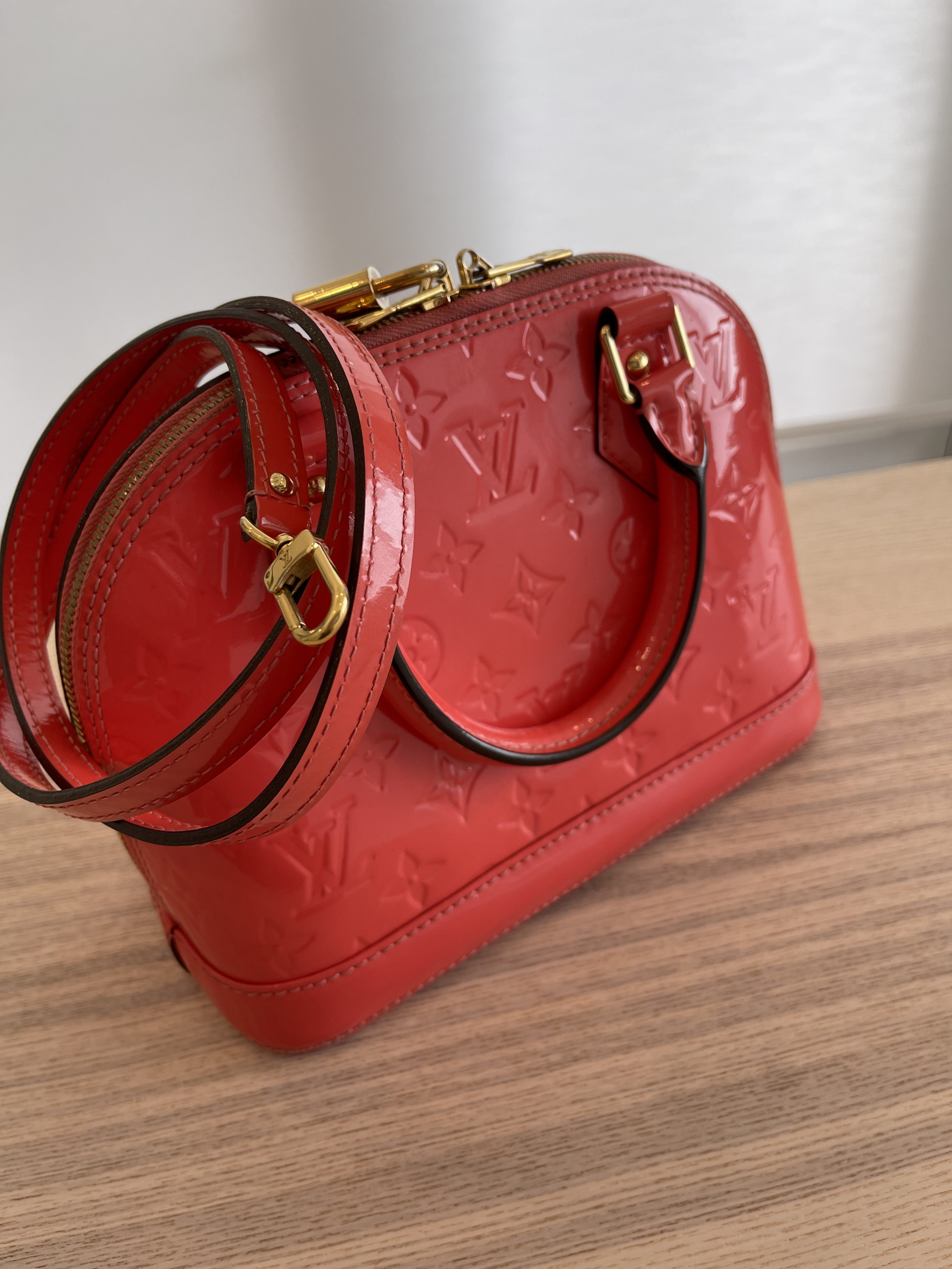 Alma bb velvet handbag Louis Vuitton Pink in Velvet - 37220713