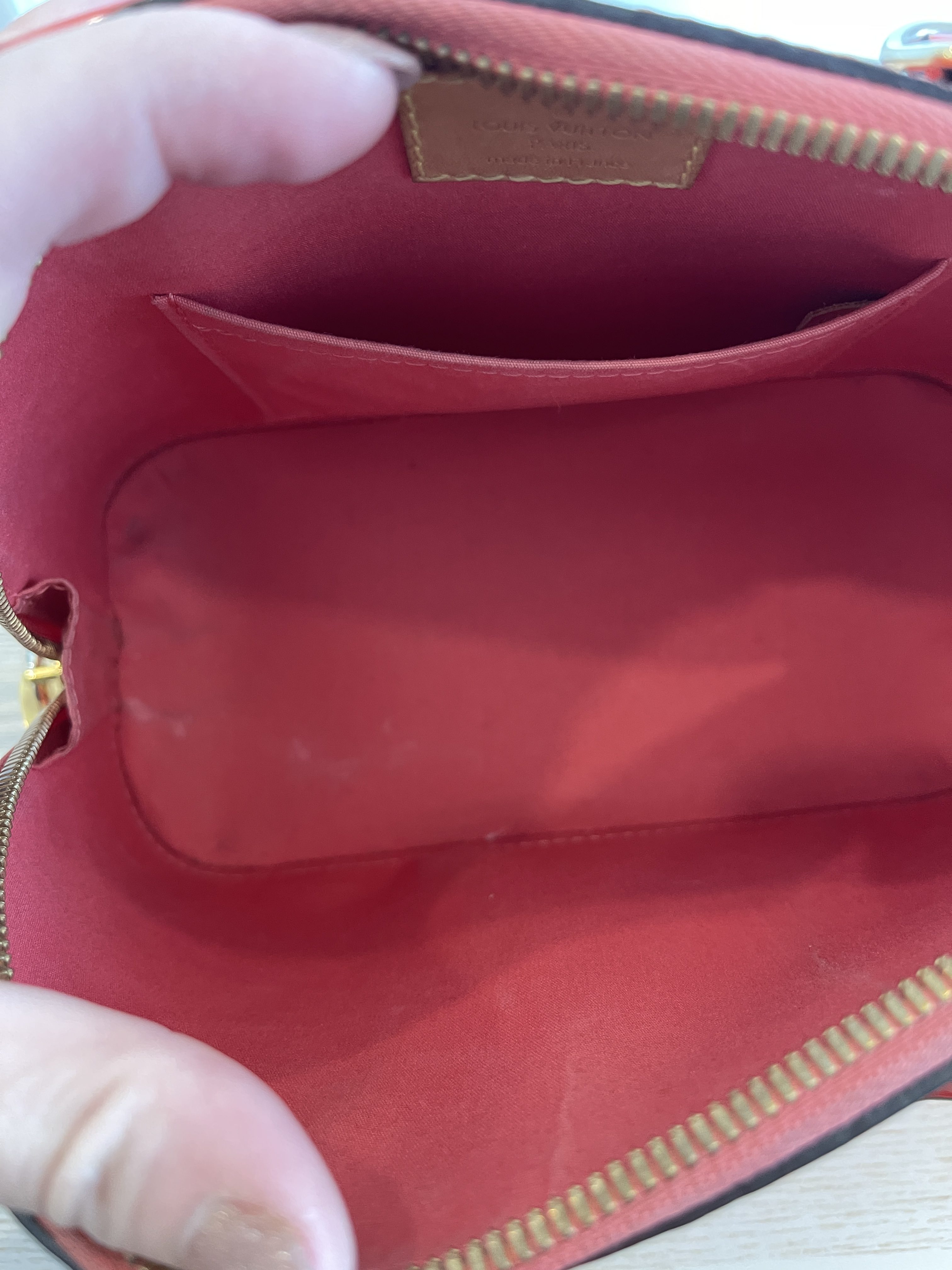 Authentic LOUIS VUITTON Alma Mini Shoulder Bag Pink Leather