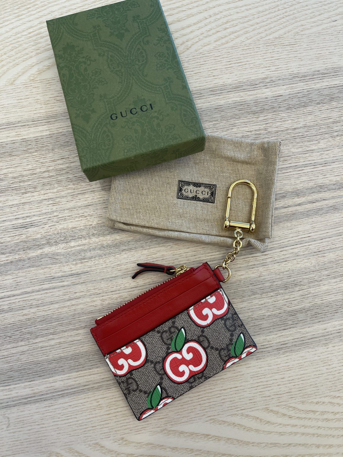 Authentic GUCCI GG Monogram Keychain Wallet W/ Dust Bag &