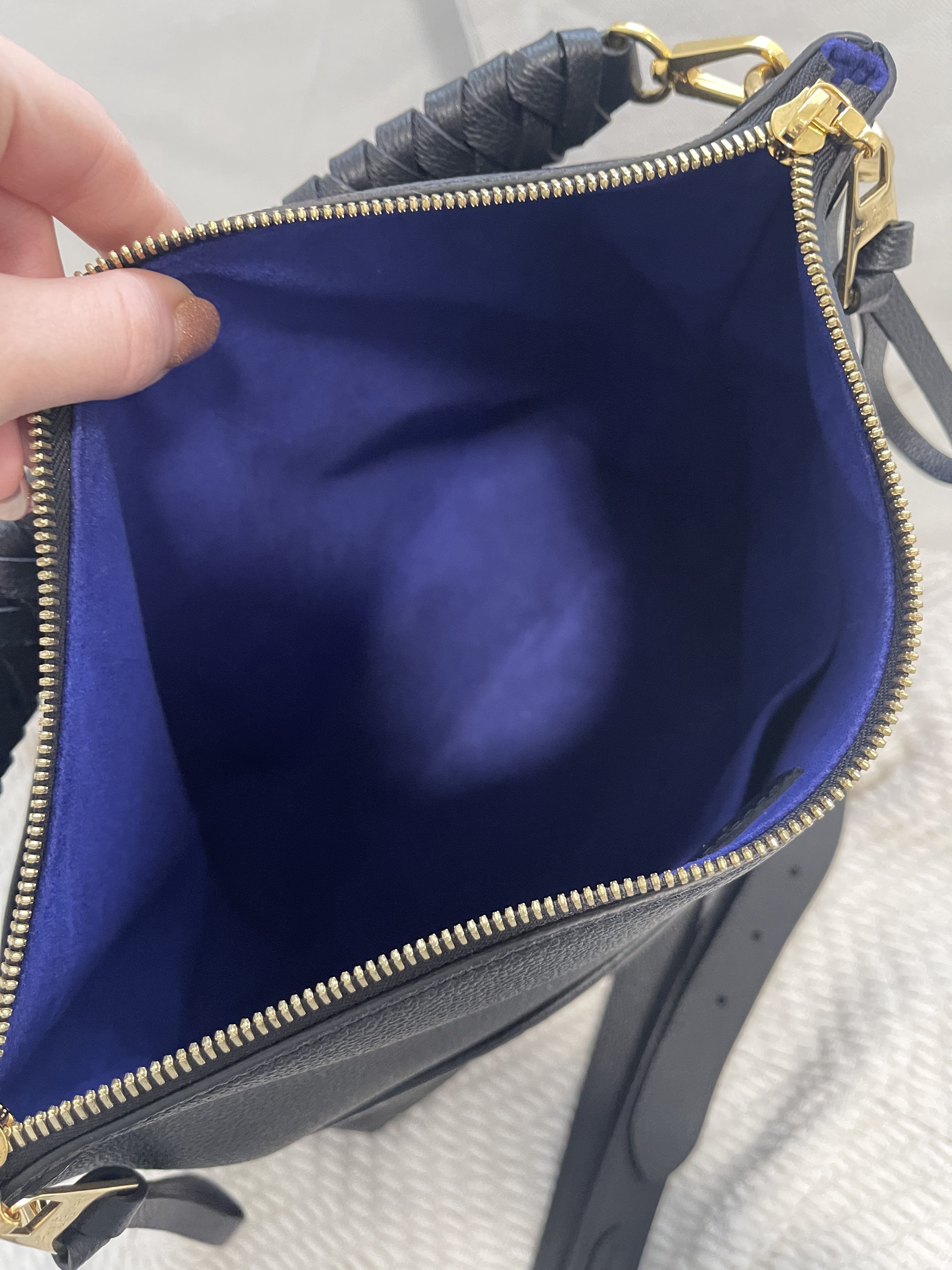 Louis Vuitton Selene MM Medium Hobo Tote Crossbody Mahina Leather Blac –  Gaby's Bags