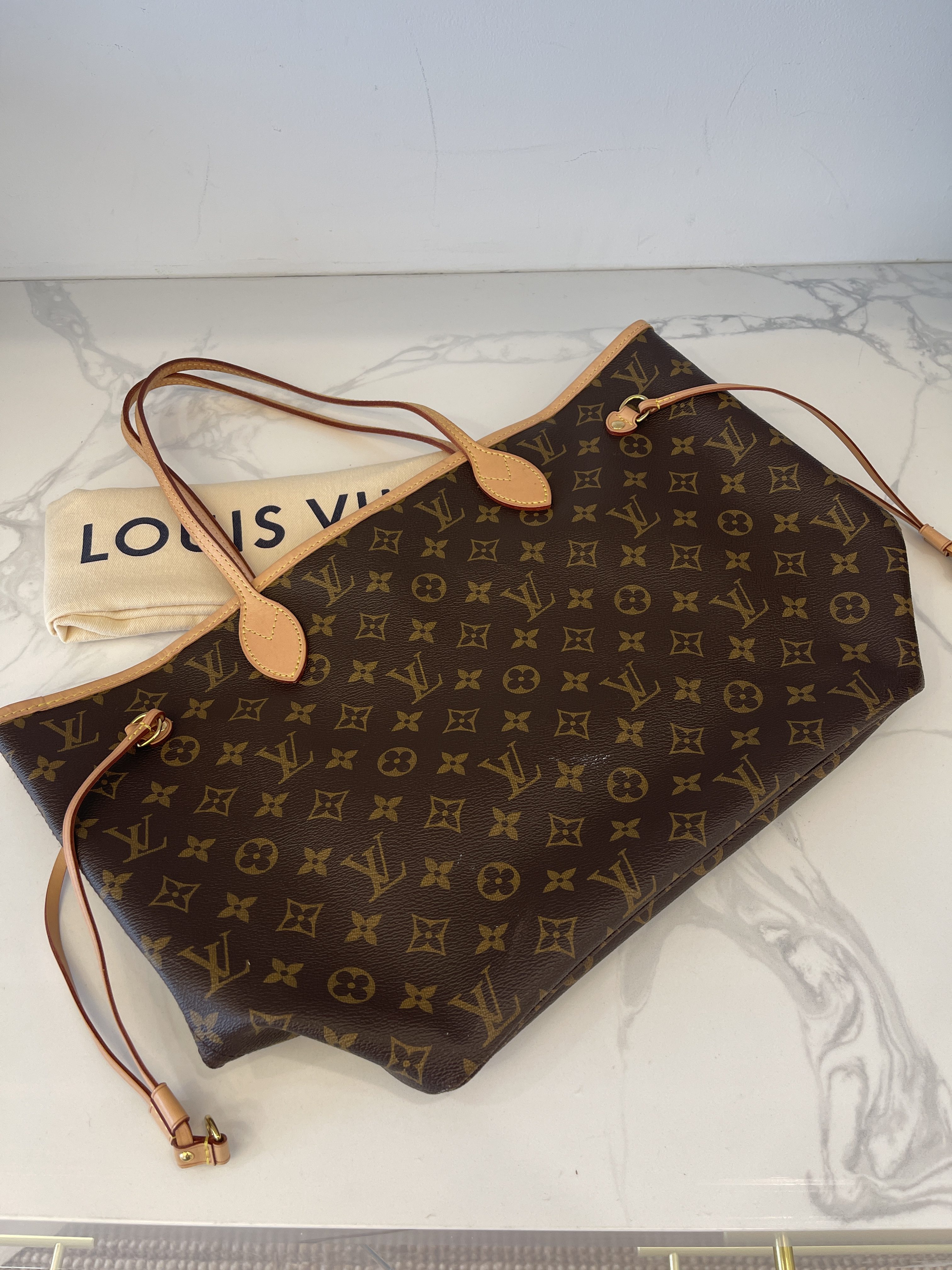 Louis Vuitton, Bags, Beautiful Authentic Louis Vuitton Monogram Neverfull  Mm Tote Bag Pivoine