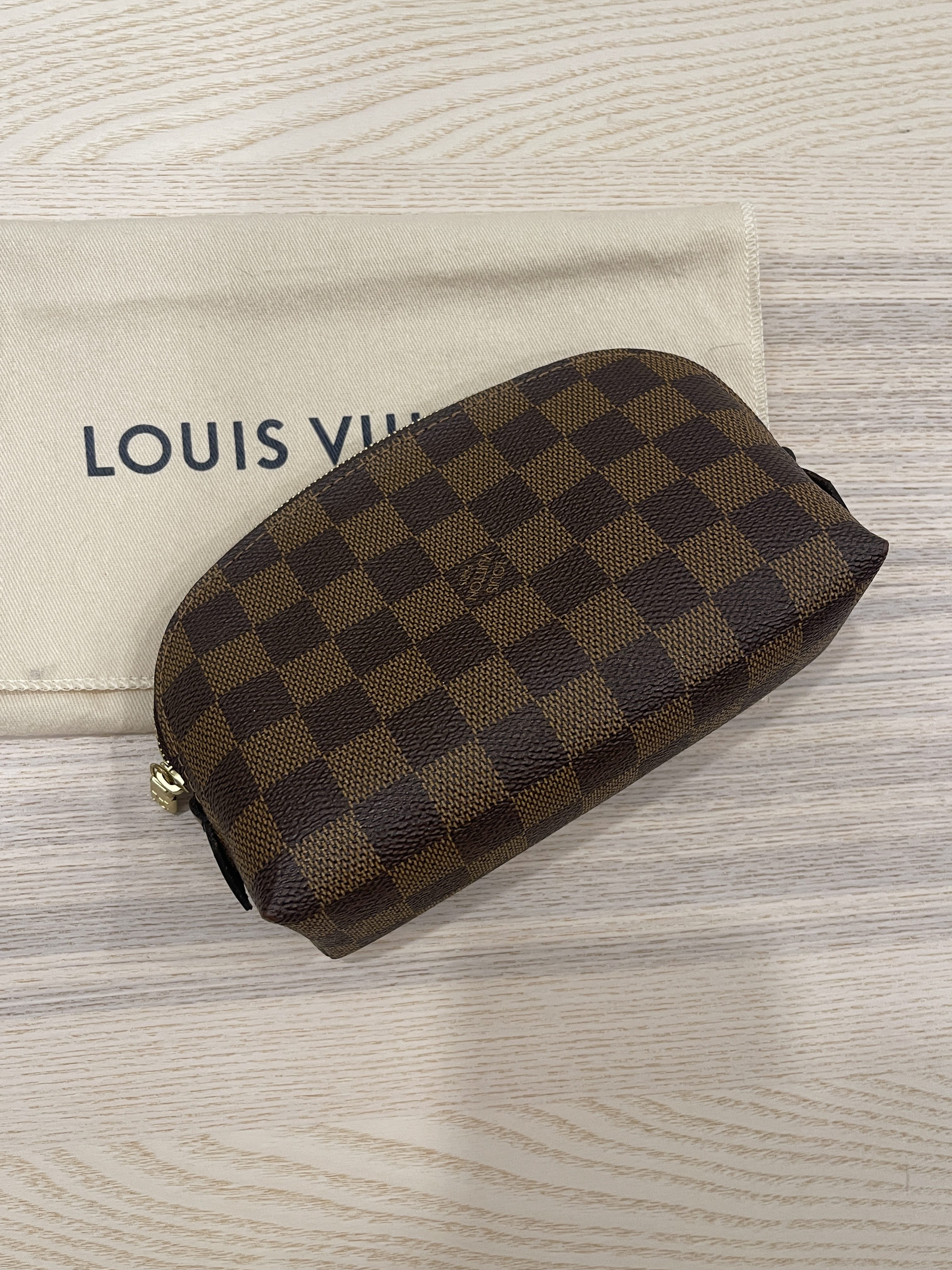 Louis Vuitton Damier Ebene Cosmetic Pouch Gm 602106