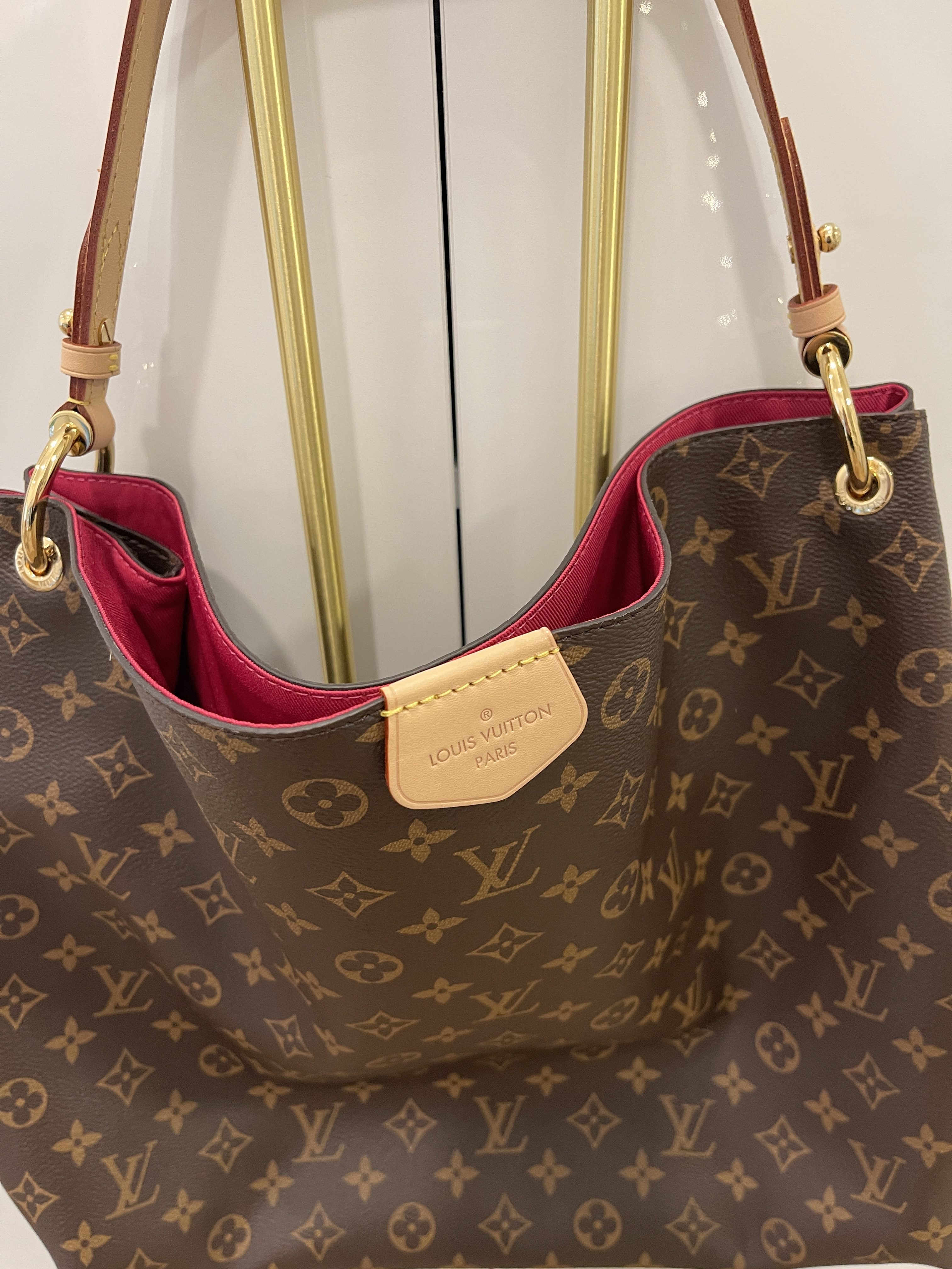 Naughtipidgins Nest - New* Louis Vuitton Graceful MM in Monogram Beige. RRP  £1,100. A curvy, soft sided, everyday bag, its capacious yet light & just  so easy to use. Wear the front