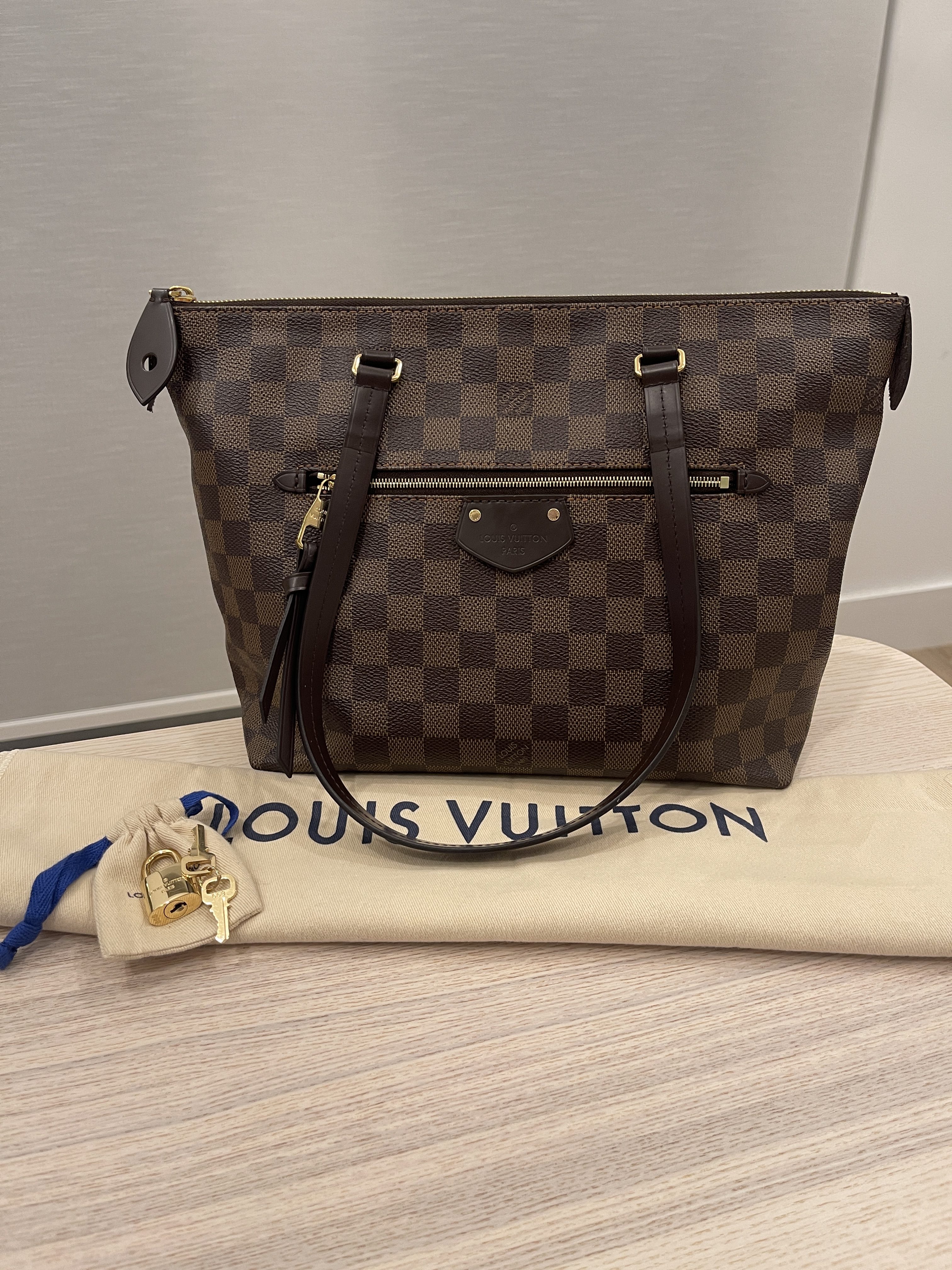 Louis Vuitton Iena PM Damier Azur Handtasche
