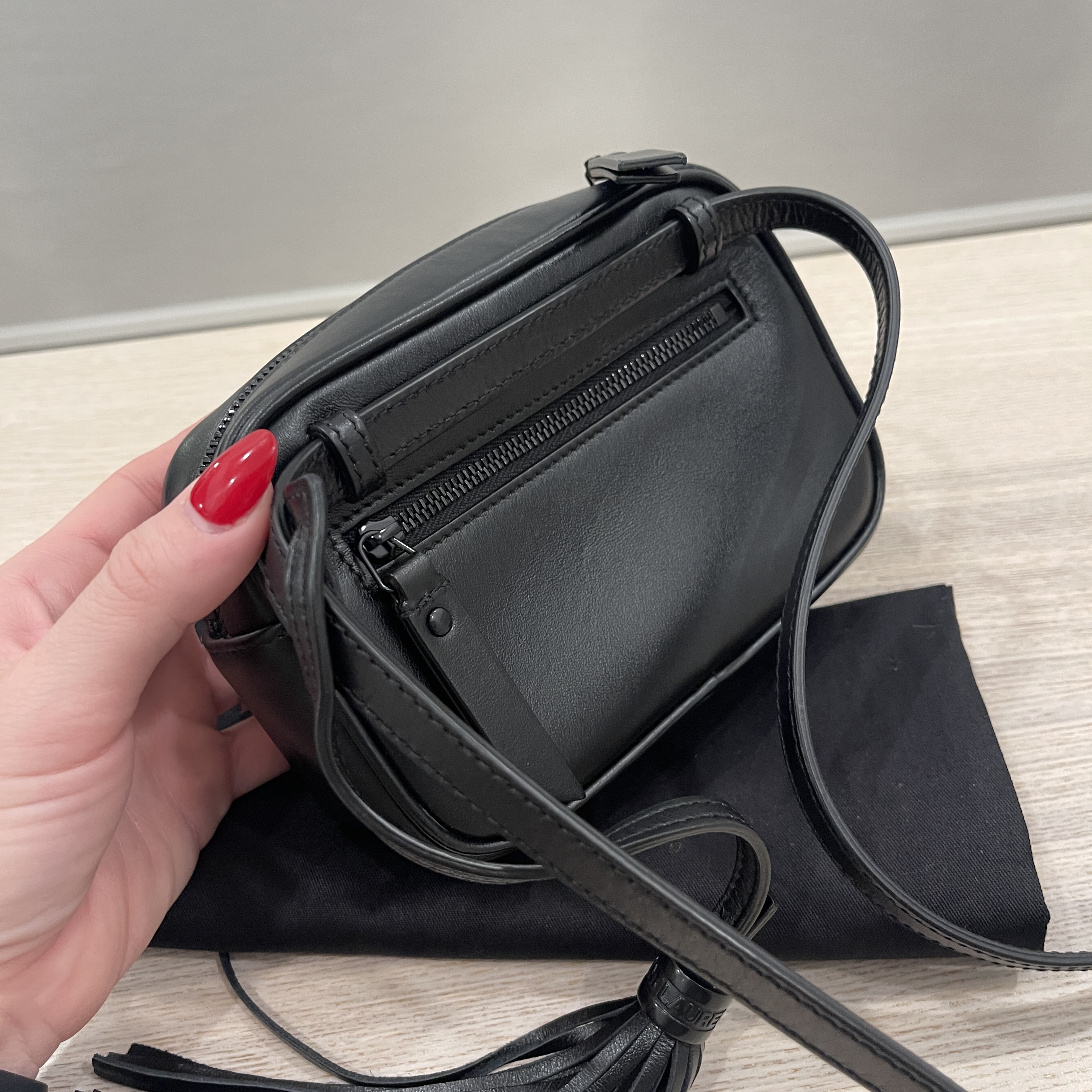 Loulou Yves Saint Laurent YSl lou belt bag IN MATELASSÉ LEATHER dark smog  color Black ref.231003 - Joli Closet