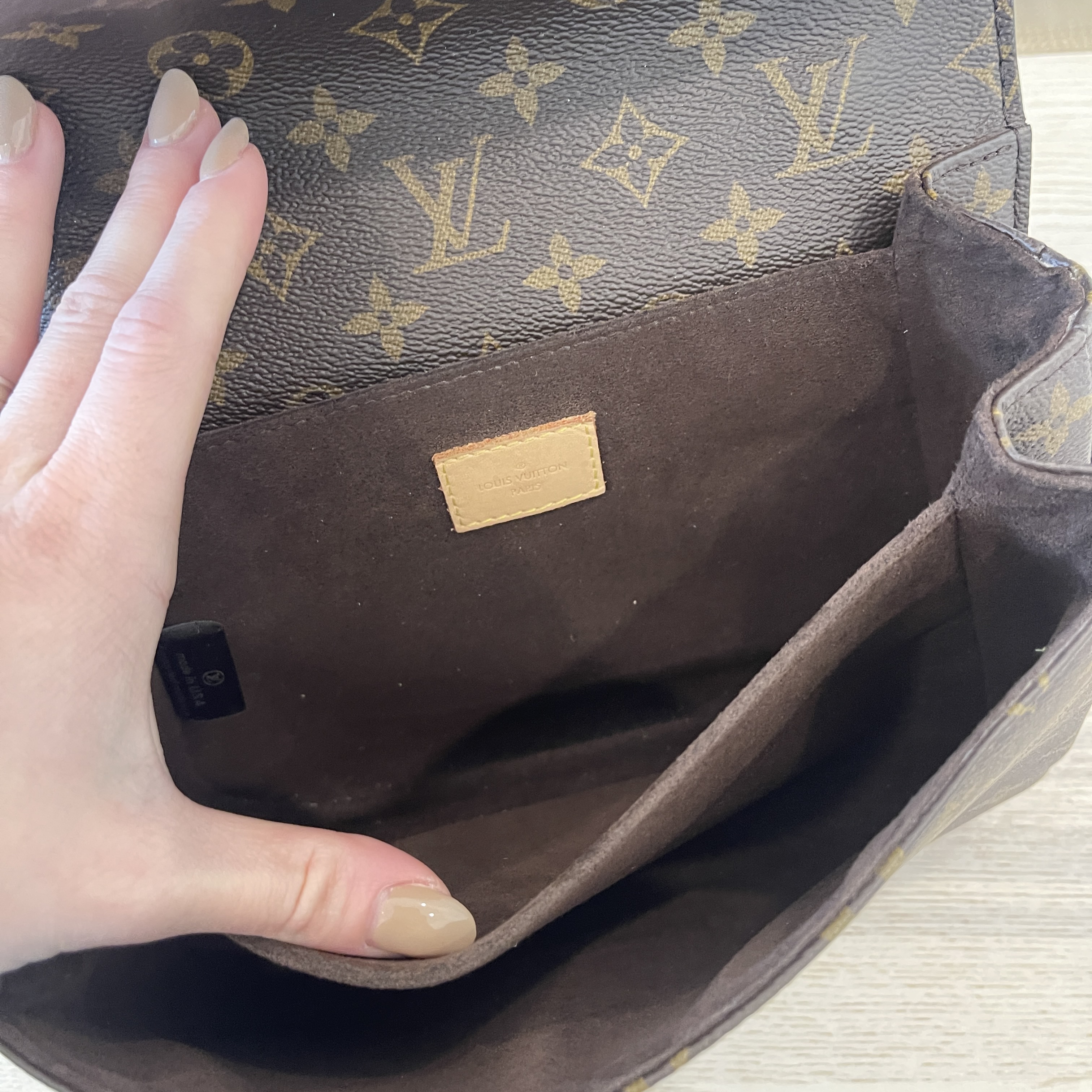 LOUIS VUITTON Monogram Pochette Metis 746532