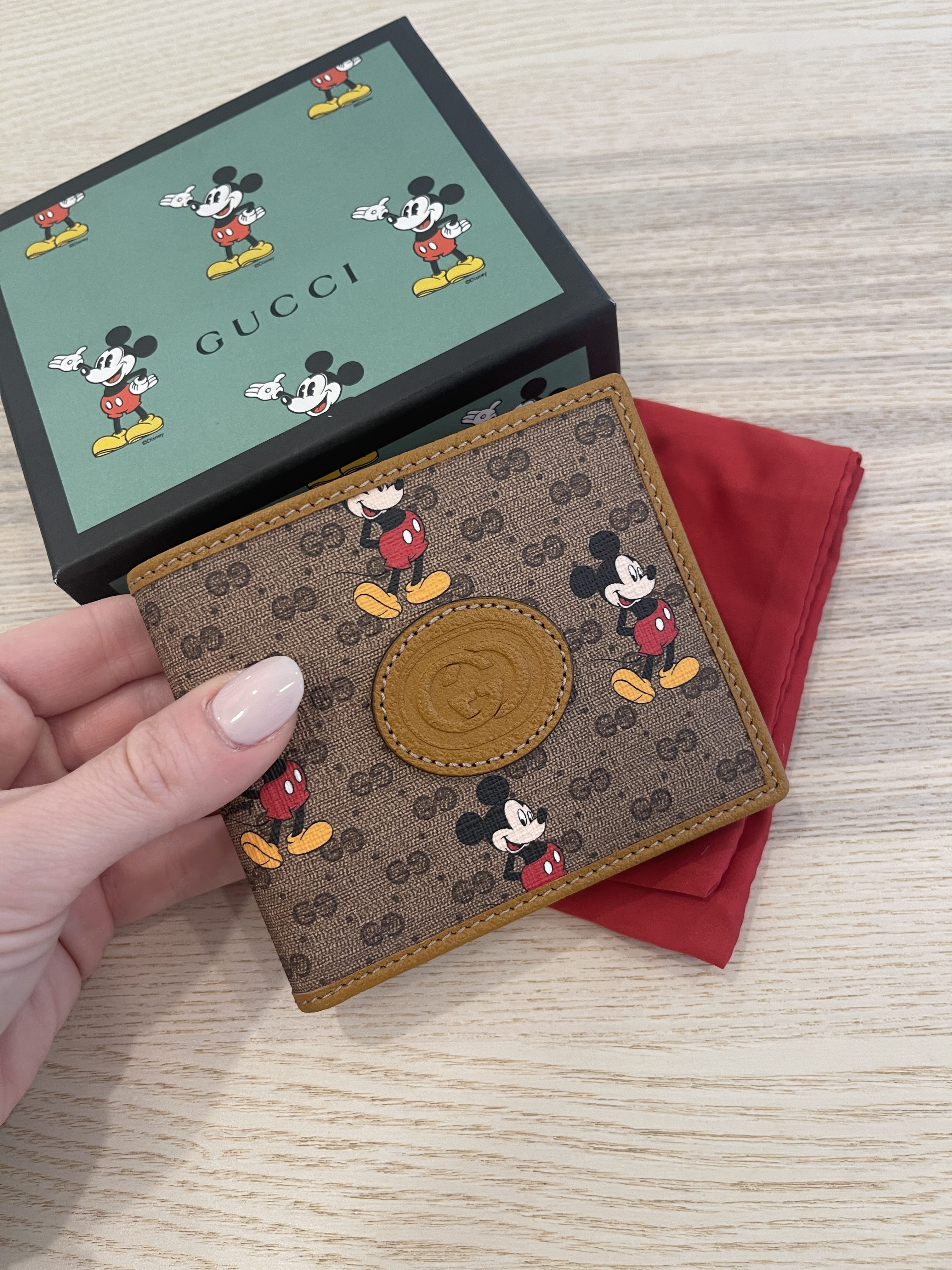 Gucci x Disney Card Case Mini GG Supreme Mickey Mouse Beige in