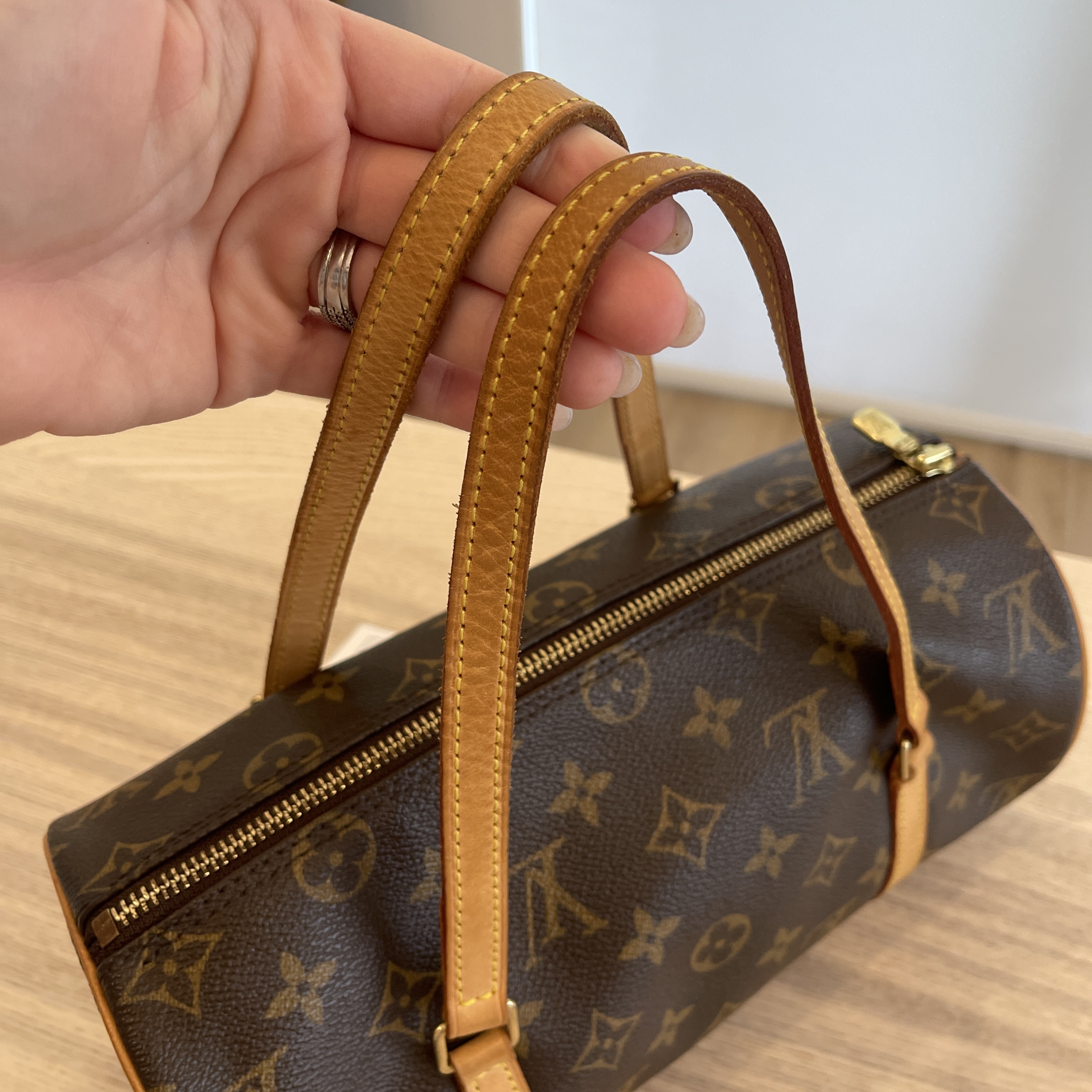 Louis Vuitton Papillon Bag – Clé du Caveau