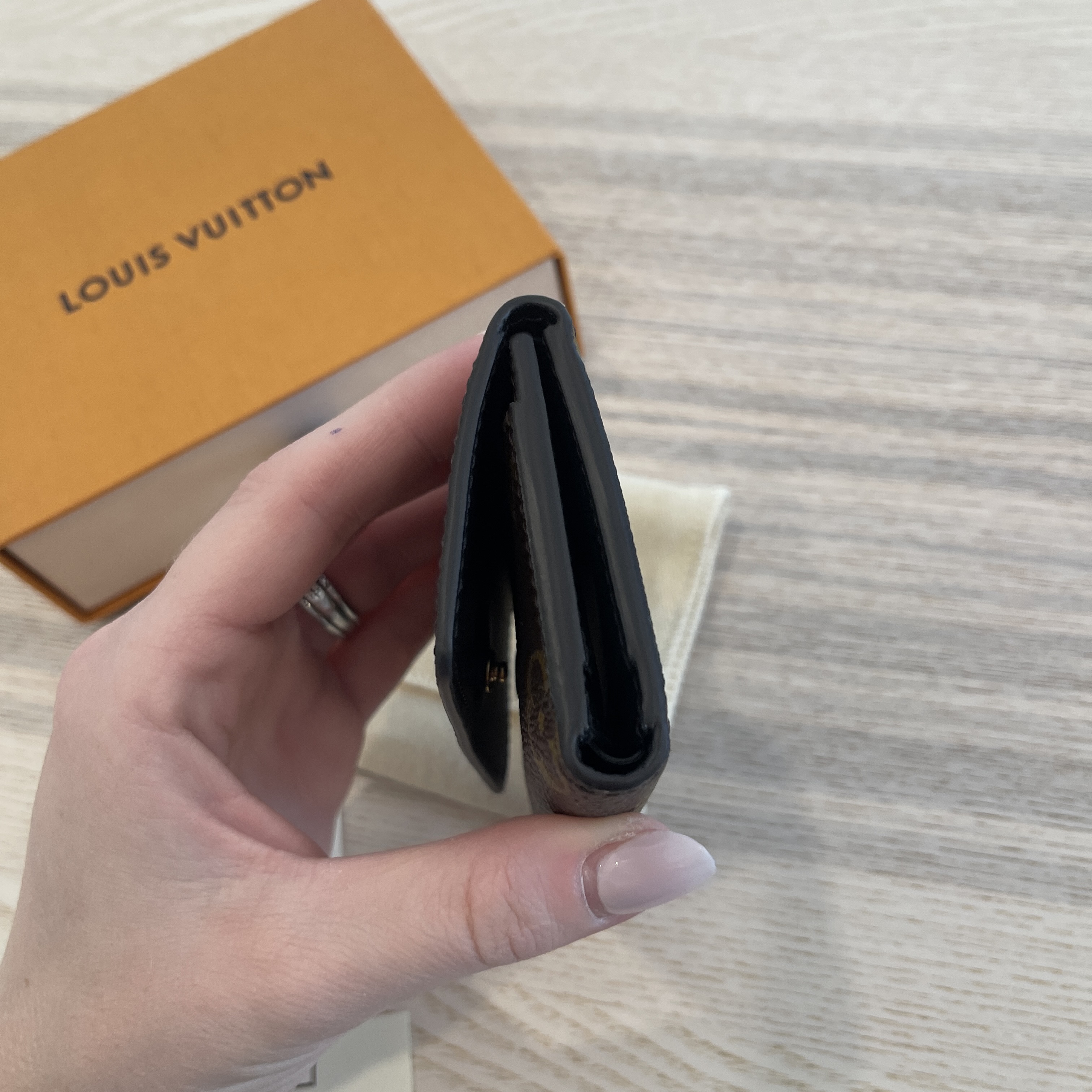 Louis Vuitton MONOGRAM 2022-23FW Micro wallet (M68704)