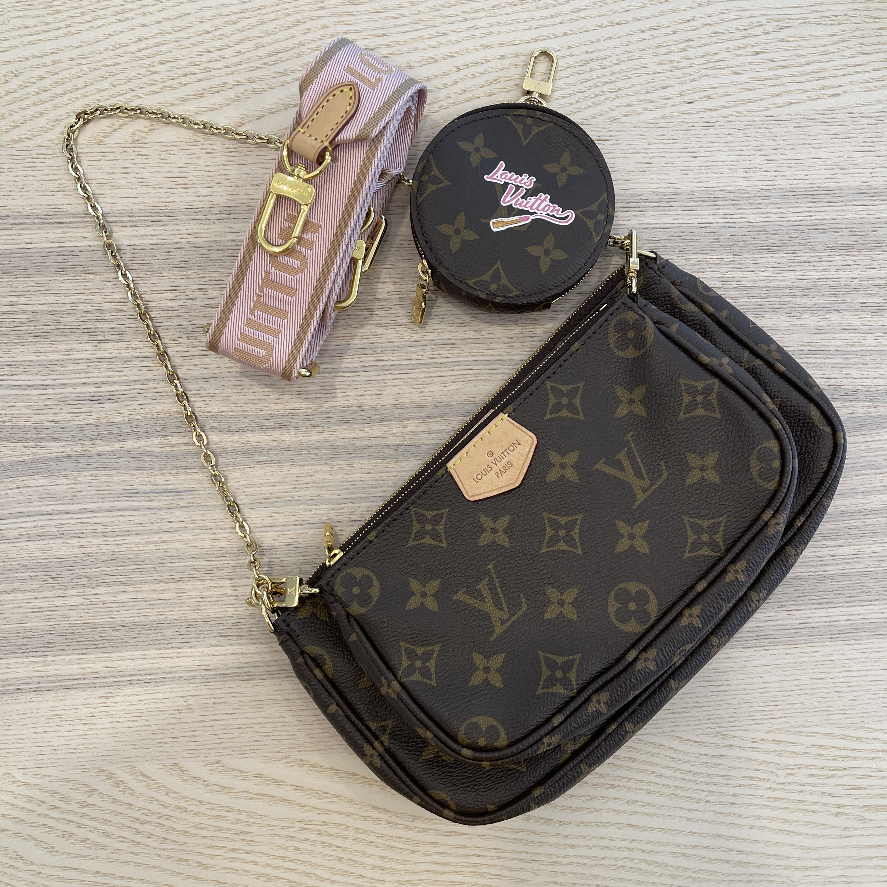 Products By Louis Vuitton: Multiple Wallet My Lv World Tour
