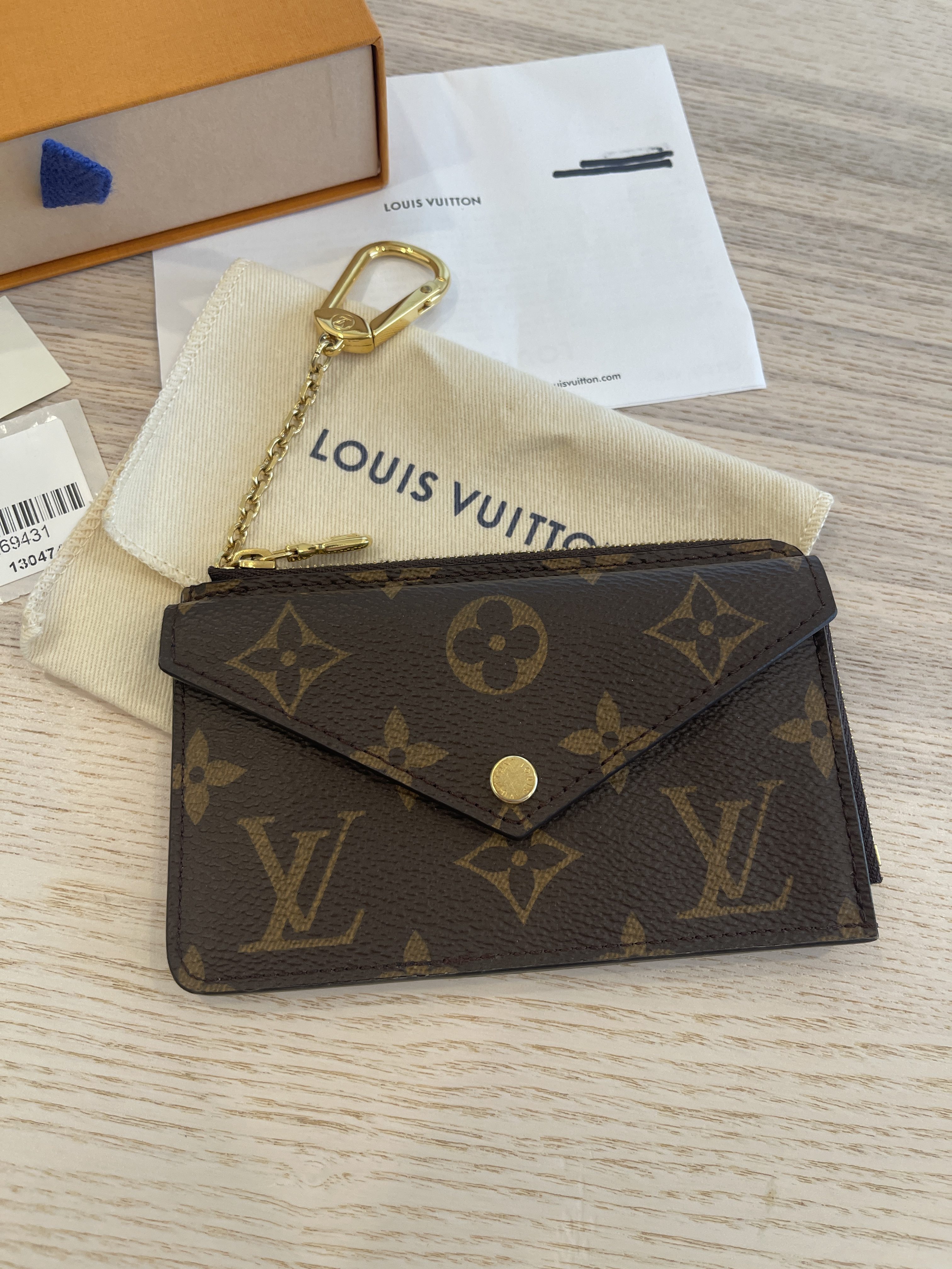 Shop Louis Vuitton 2022 SS Card Holder Recto Verso (N60498, M69431) by  Lot*Lot