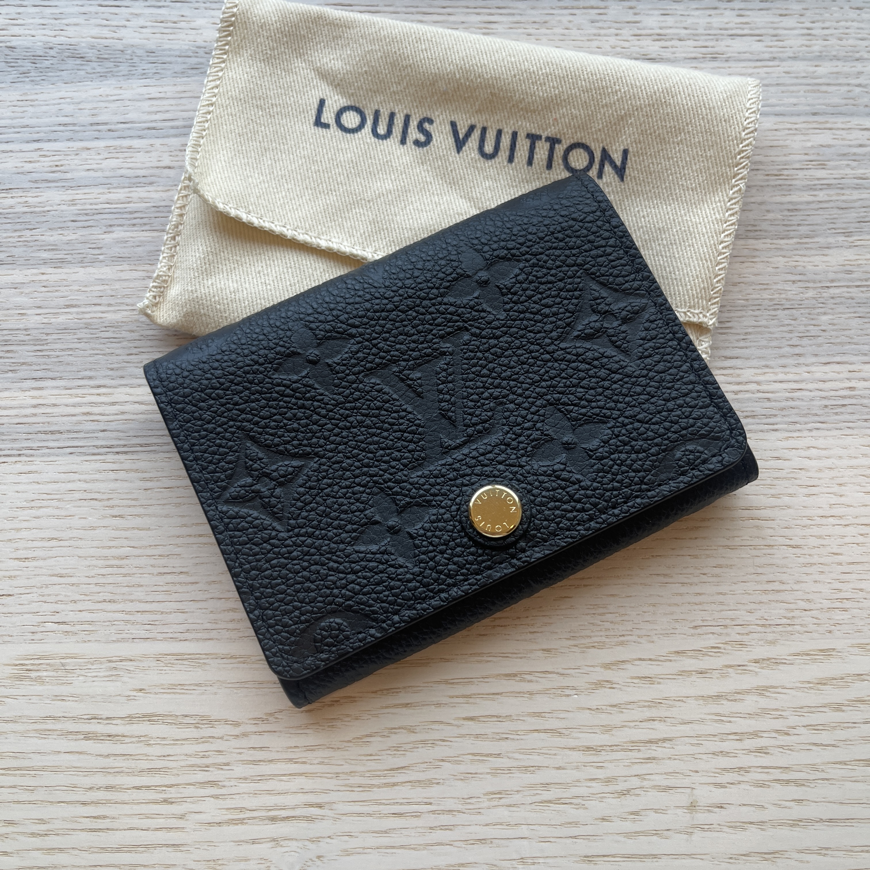 Empriente Business Card Holder - Stamp Off Center ? : r/Louisvuitton