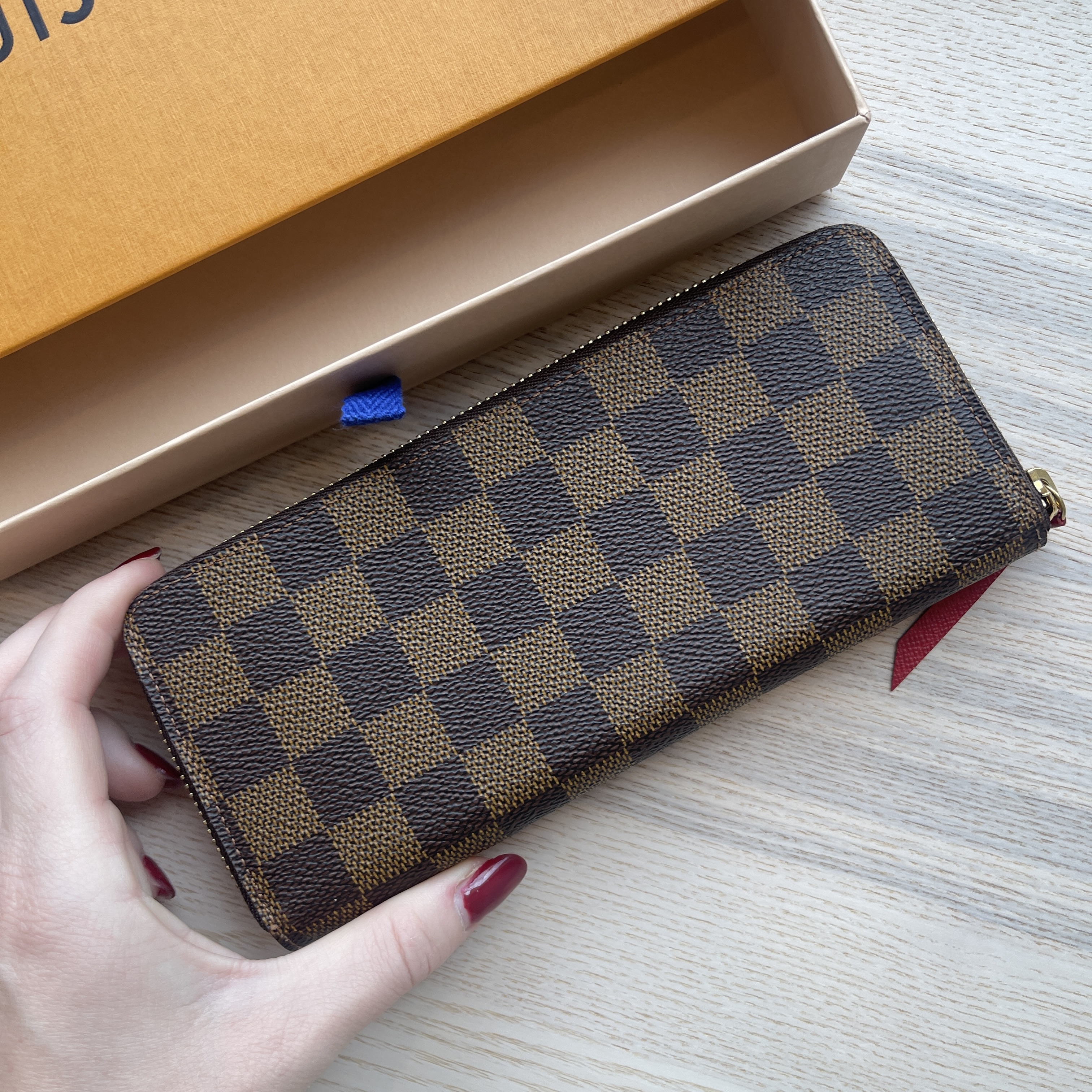 Preowned Louis Vuitton Clemence Wallet Damier Ebene