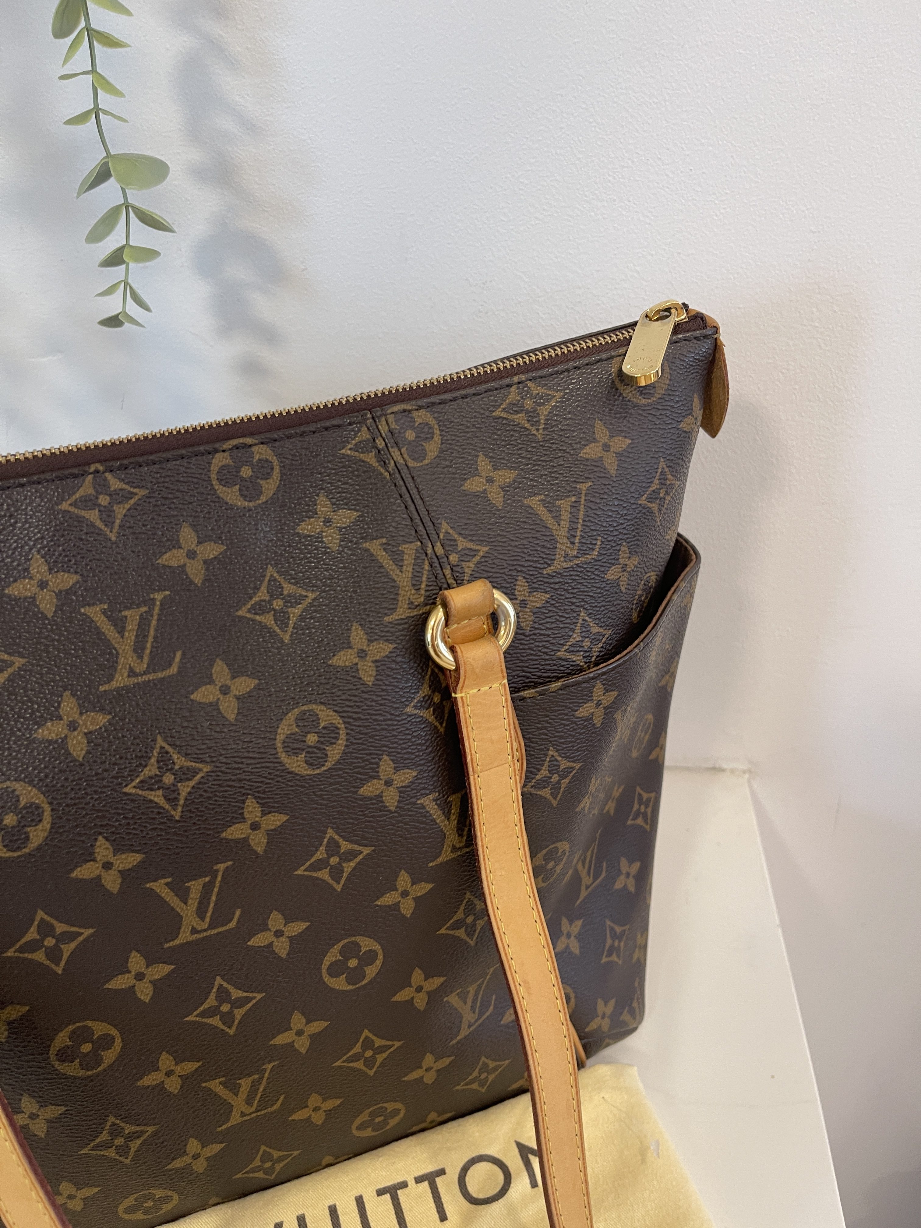 Louis Vuitton, Bags, Lv Totally Mm Monogram