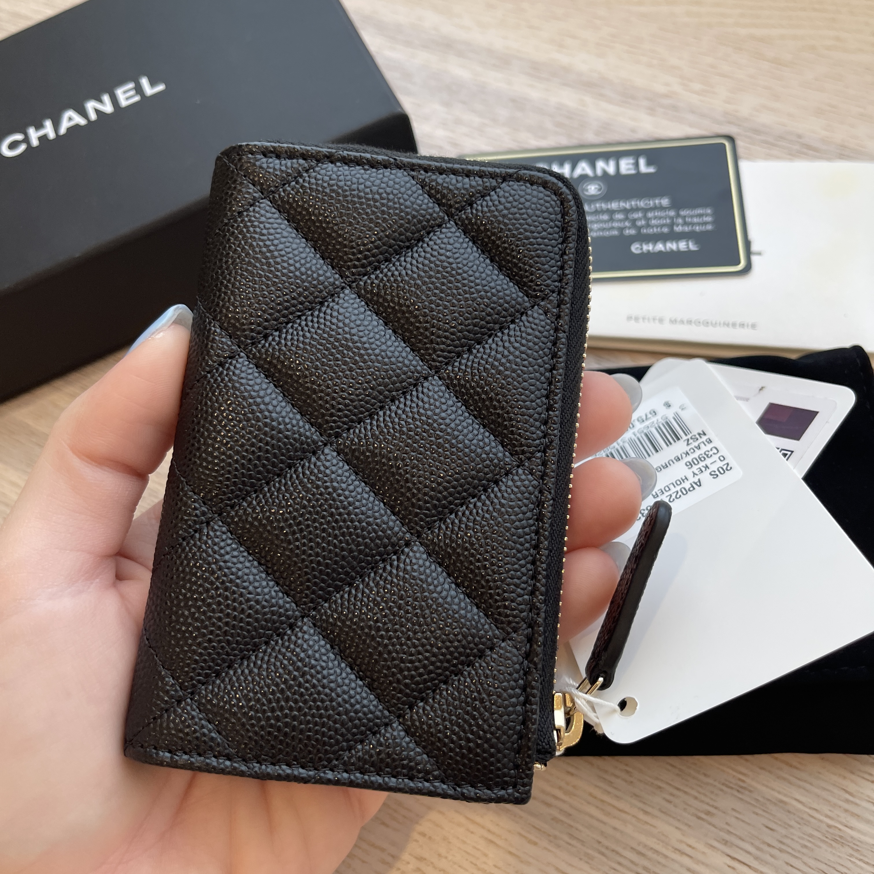 Chanel CC Key Holder Caviar Leather – l'Étoile de Saint Honoré