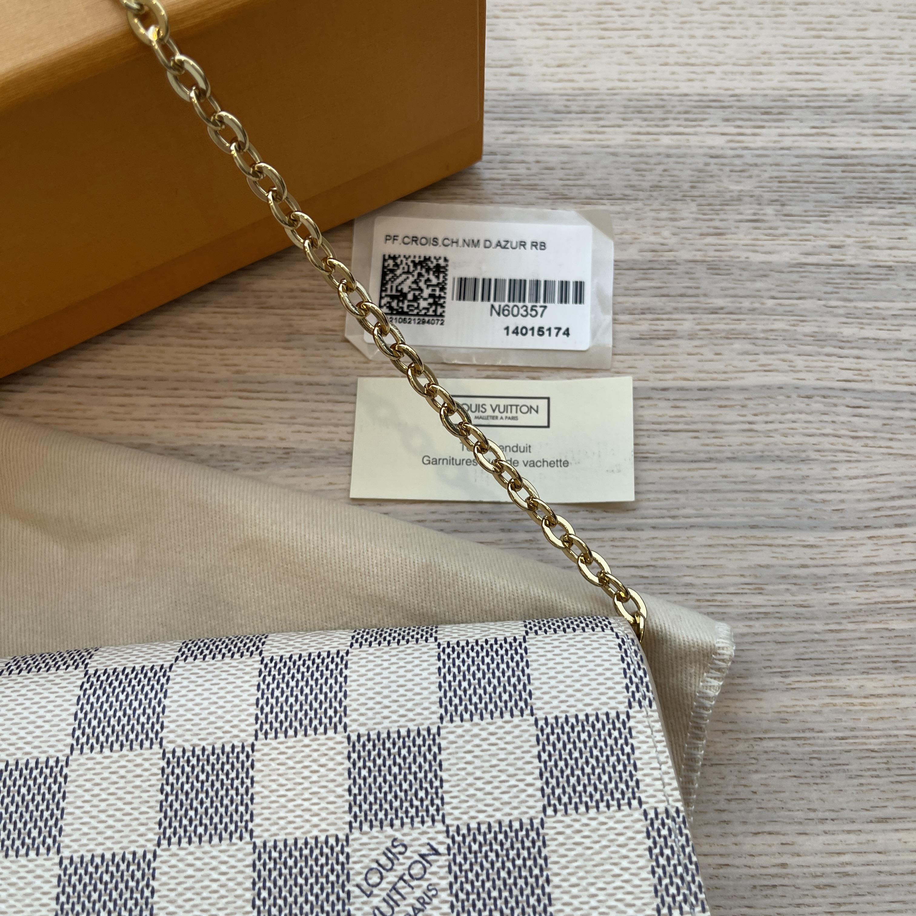 Authentic Louis Vuitton Croisette Chain Wallet in Damier Azur Canvas,  Luxury, Bags & Wallets on Carousell
