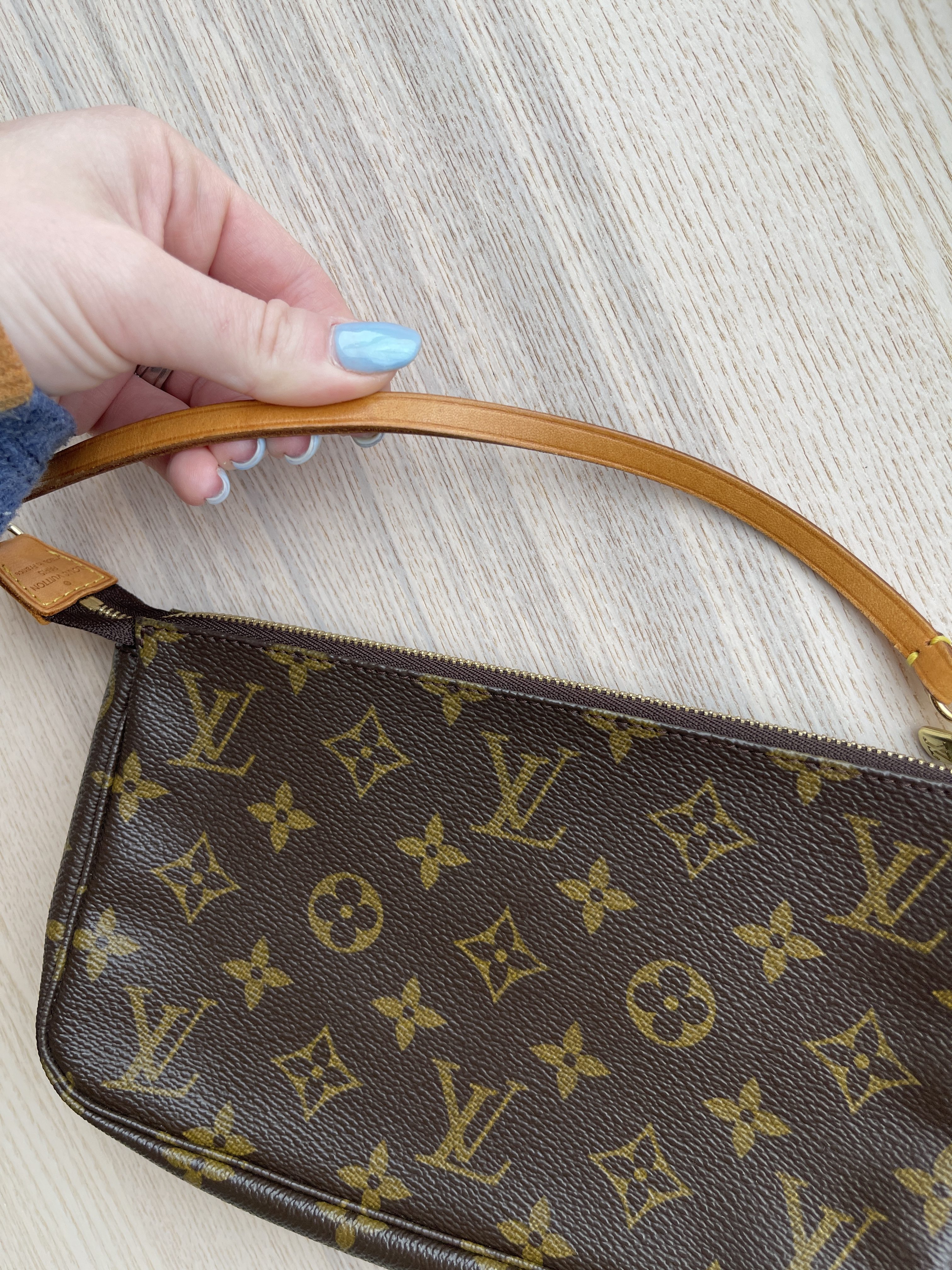 Louis Vuitton Monogram Pochette with Long Strap - AWL1709 – LuxuryPromise