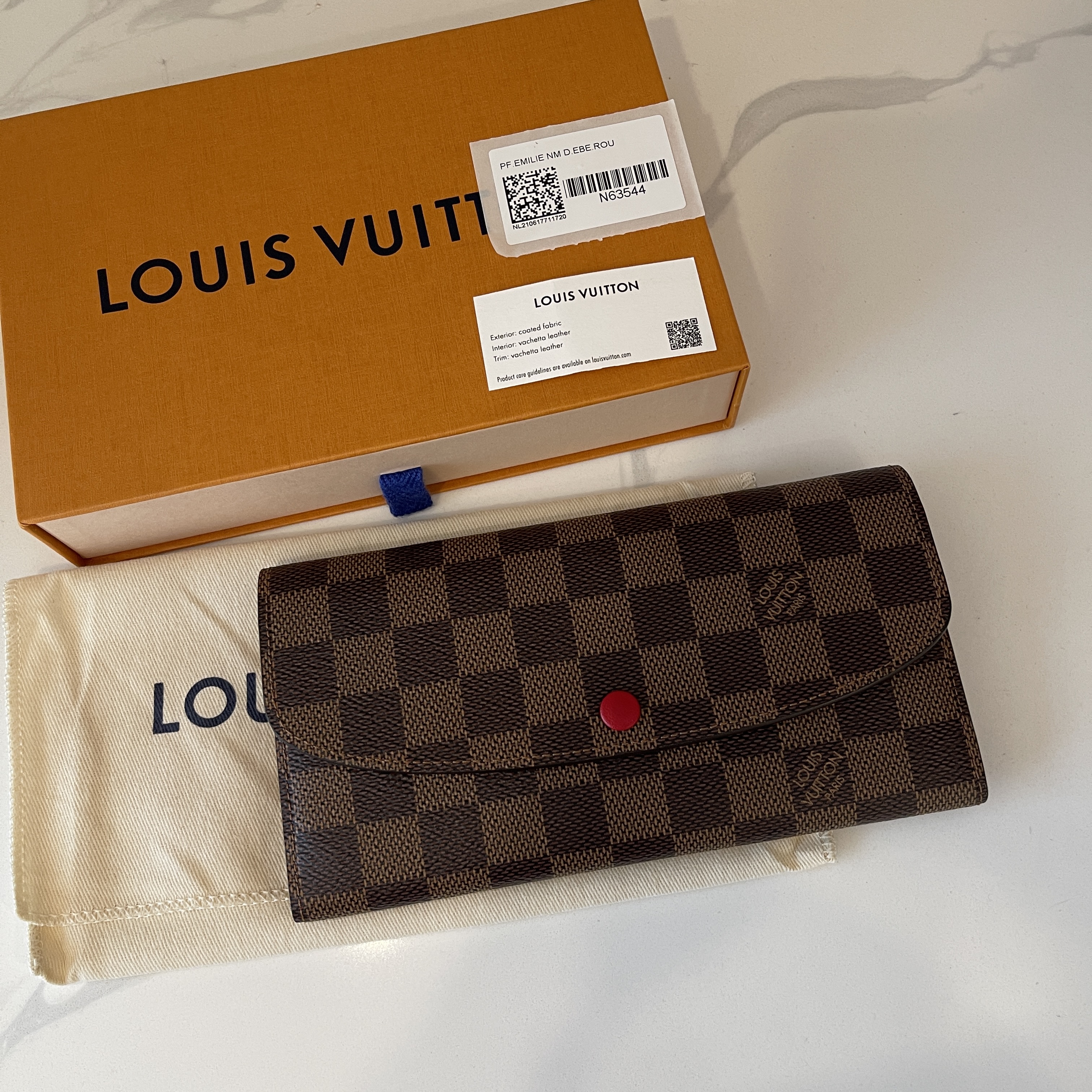 Louis Vuitton Emilie wallet (damier ebene) quick overview 