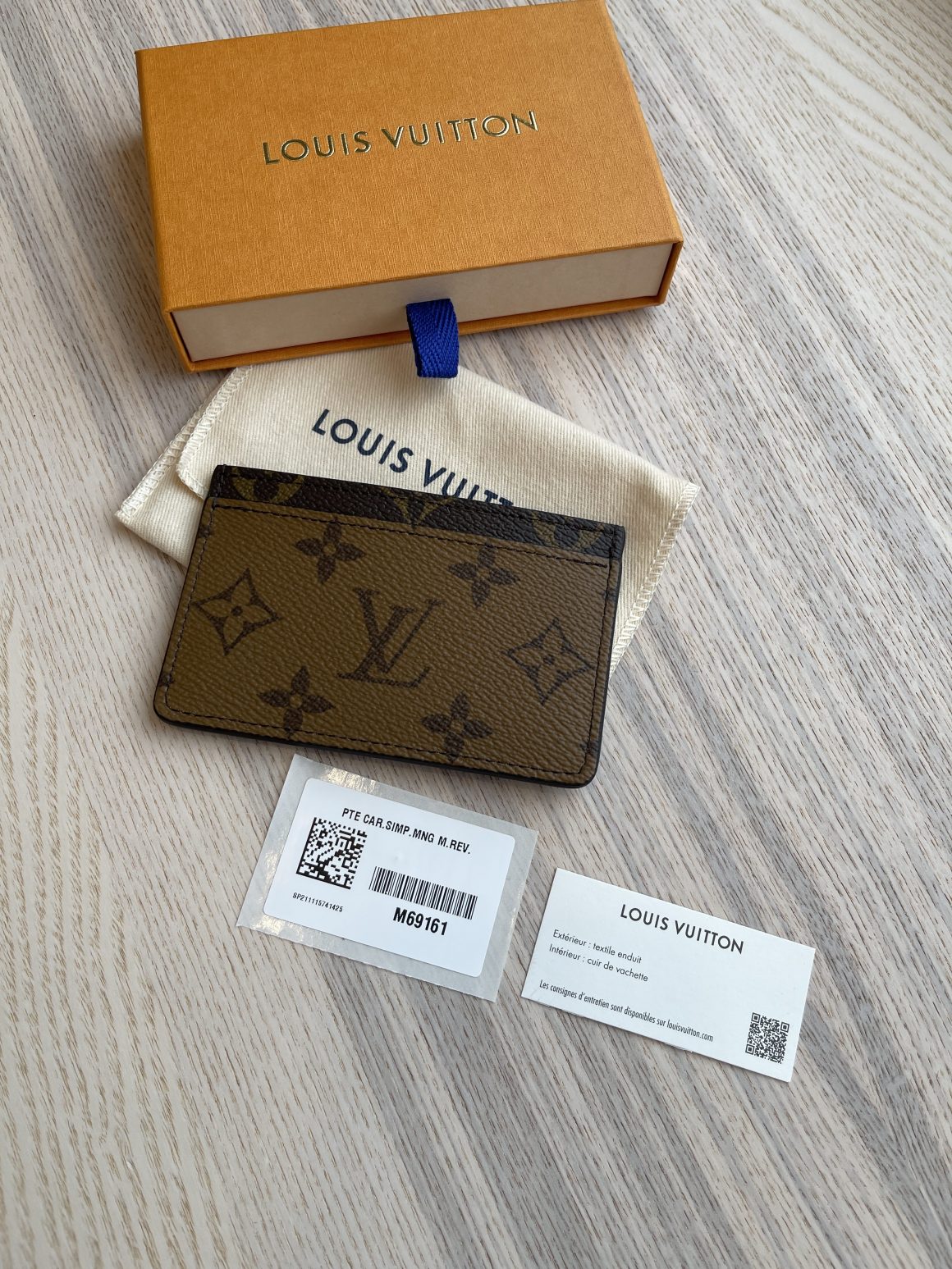 Louis Vuitton® Vendôme Card Holder Monogram Monogram Reverse. Size