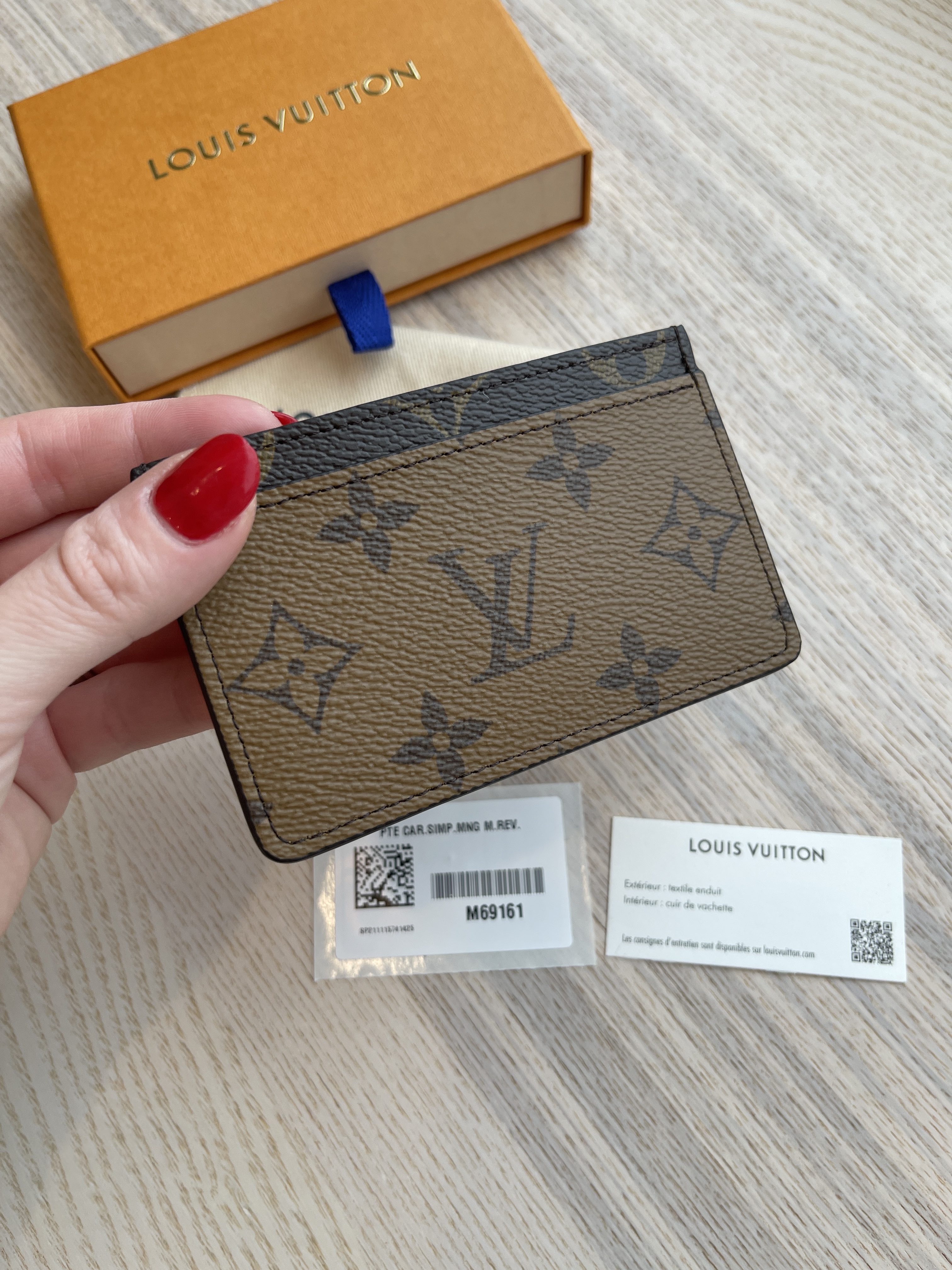 Louis Vuitton Reverse Monogram Card Holder (SHF-jgkCKk) – LuxeDH