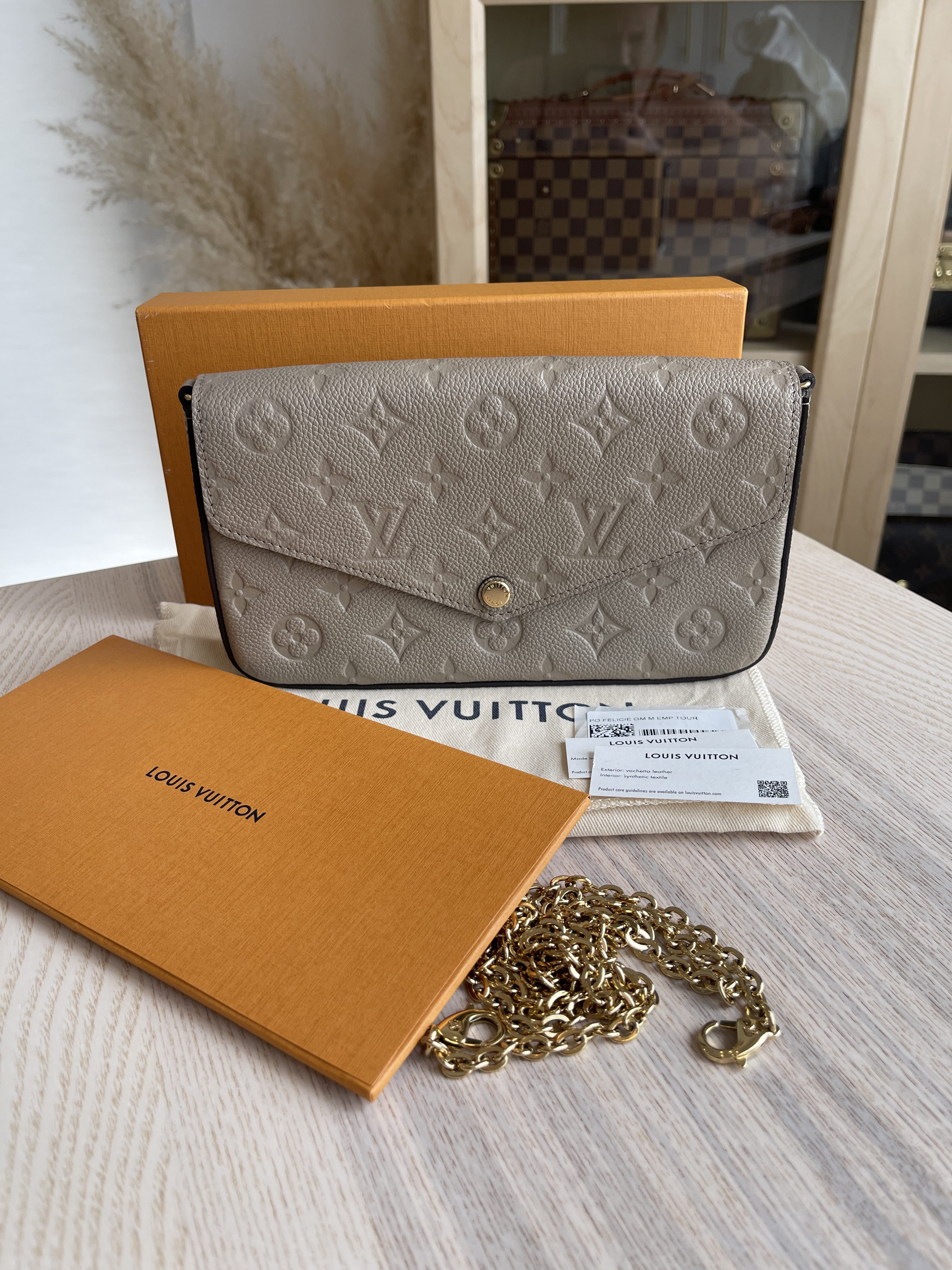 Louis Vuitton Pochette Felicie Bi Color Empreinte Turtledove