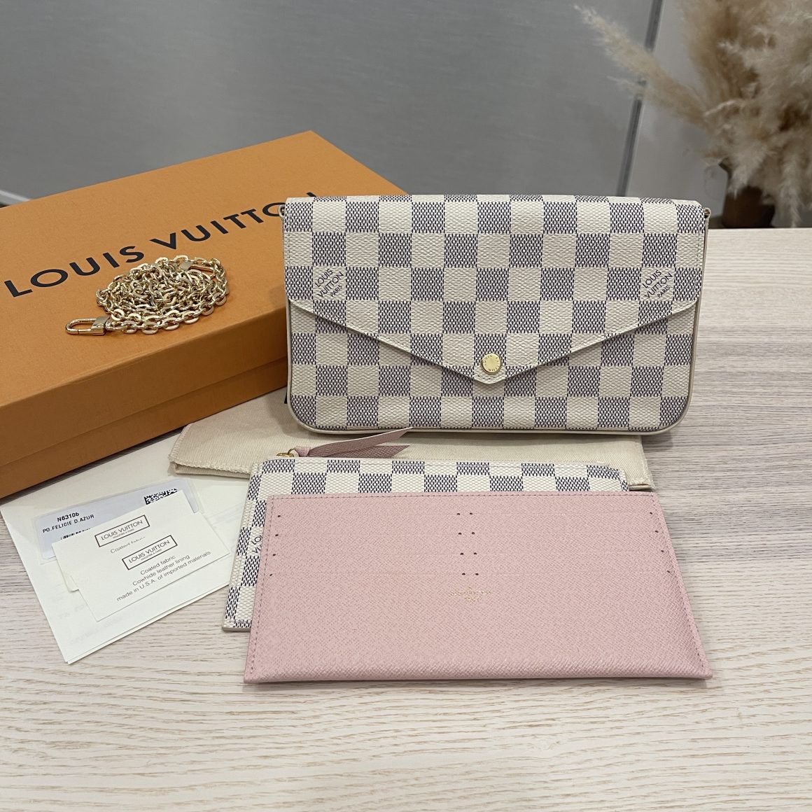 Louis Vuitton Damier Azur Wallet on Chain – SFN