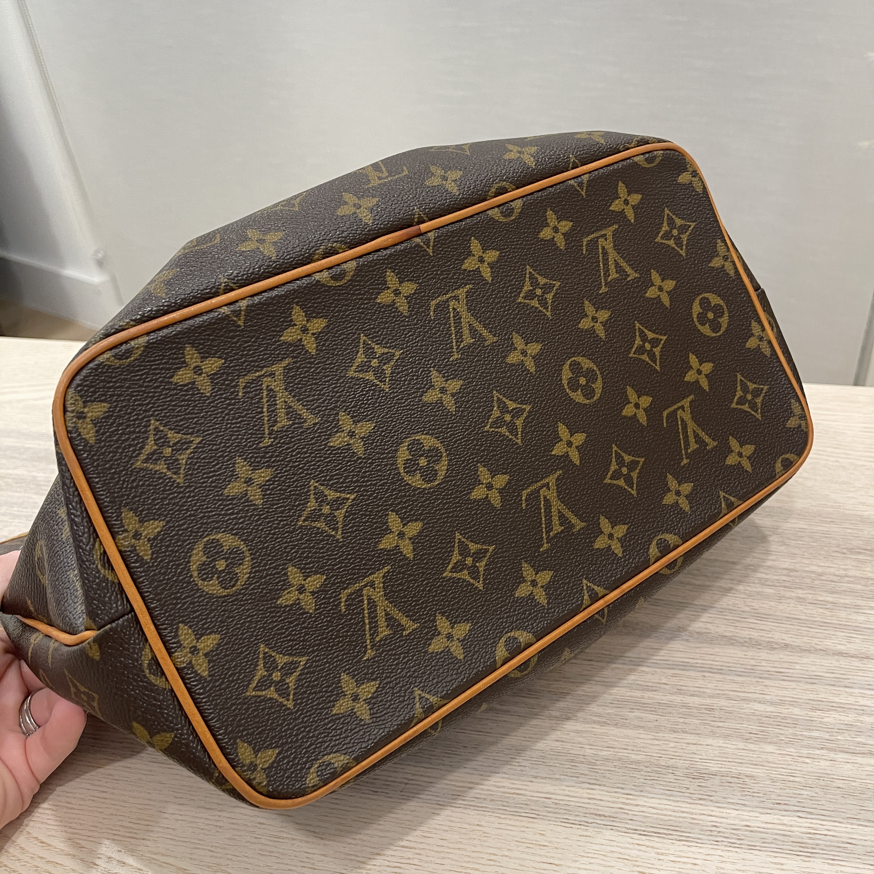 Louis Vuitton Monogram Palermo PM Tote 65lk322s – Bagriculture