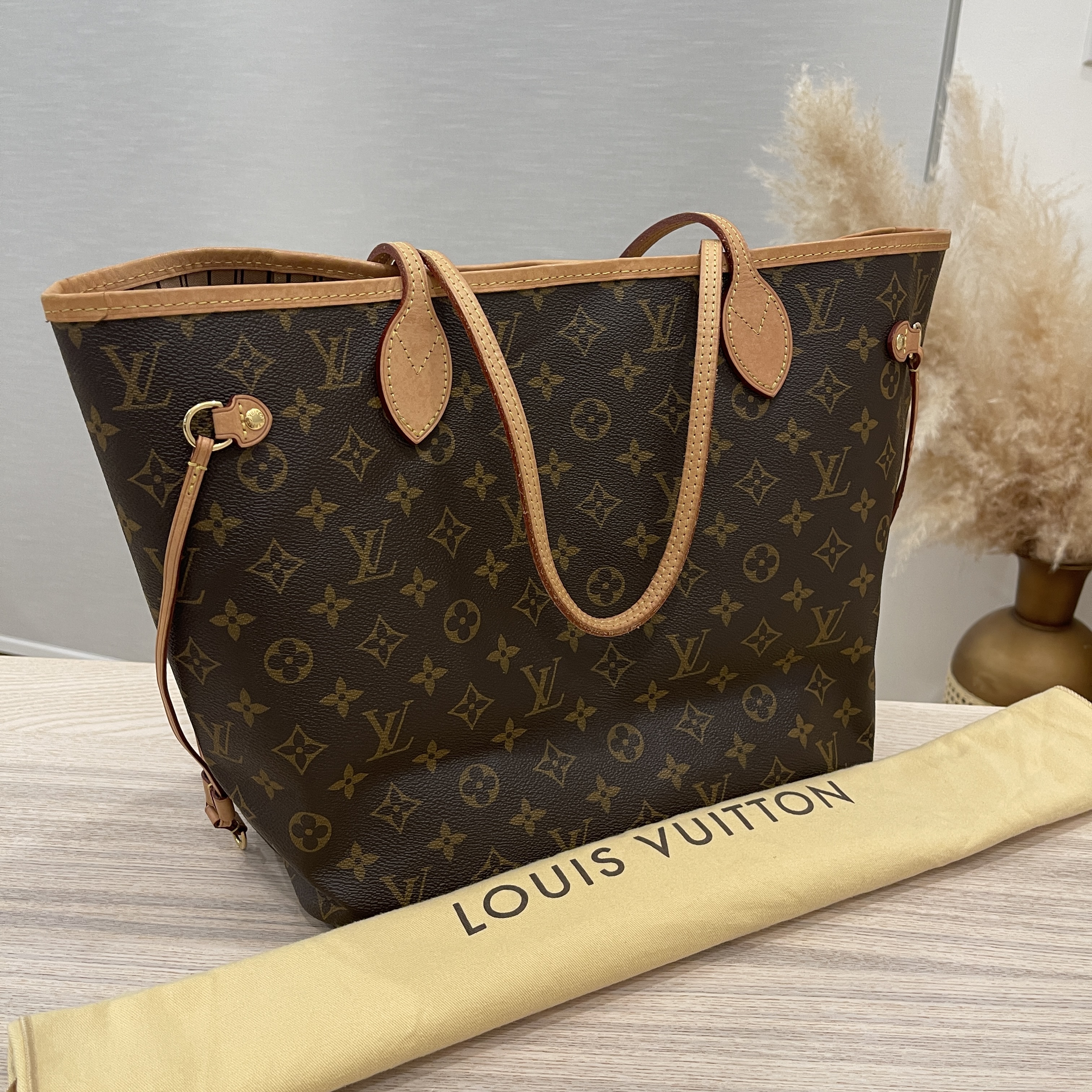 Louis Vuitton Neverfull MM Monogram Beige – Now You Glow