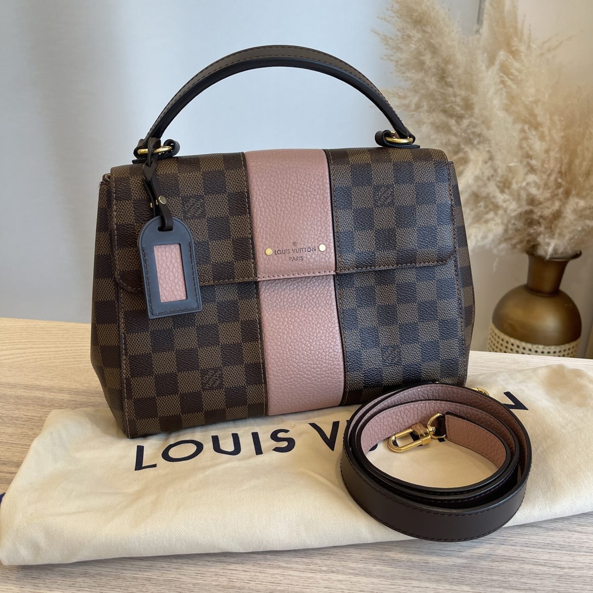 LOUIS VUITTON Bond Street MM Damier Ebene Crossbody Bag Magnolia – Luxury  Labels
