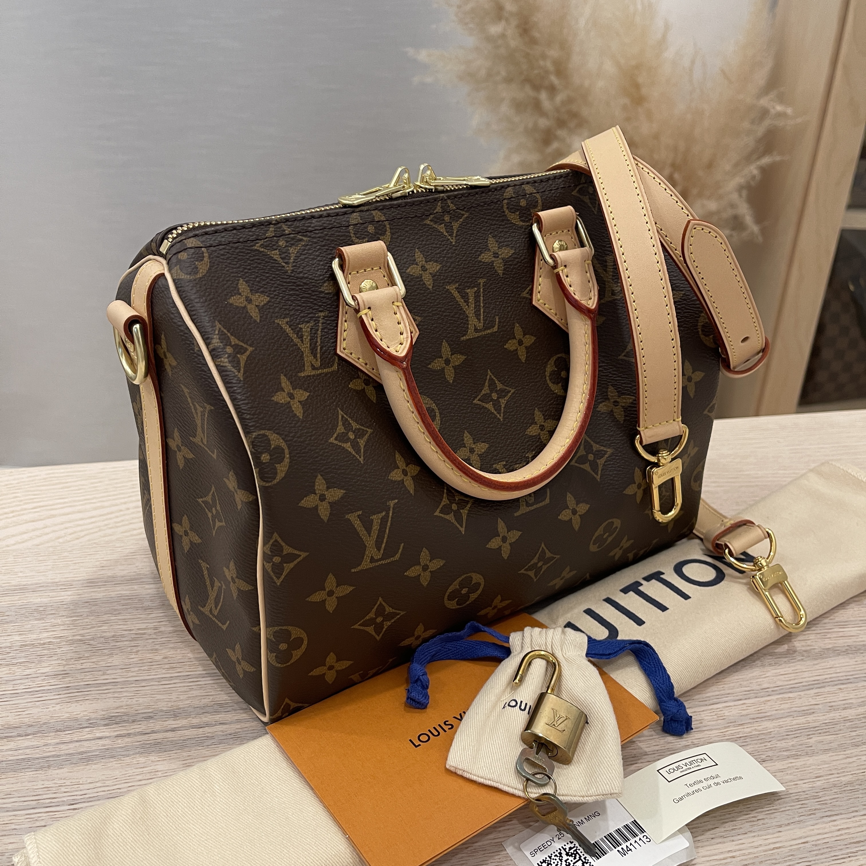 Louis Vuitton Speedy 25 Bandouliere My LV Heritage Monogram Hand Bag –  Debsluxurycloset