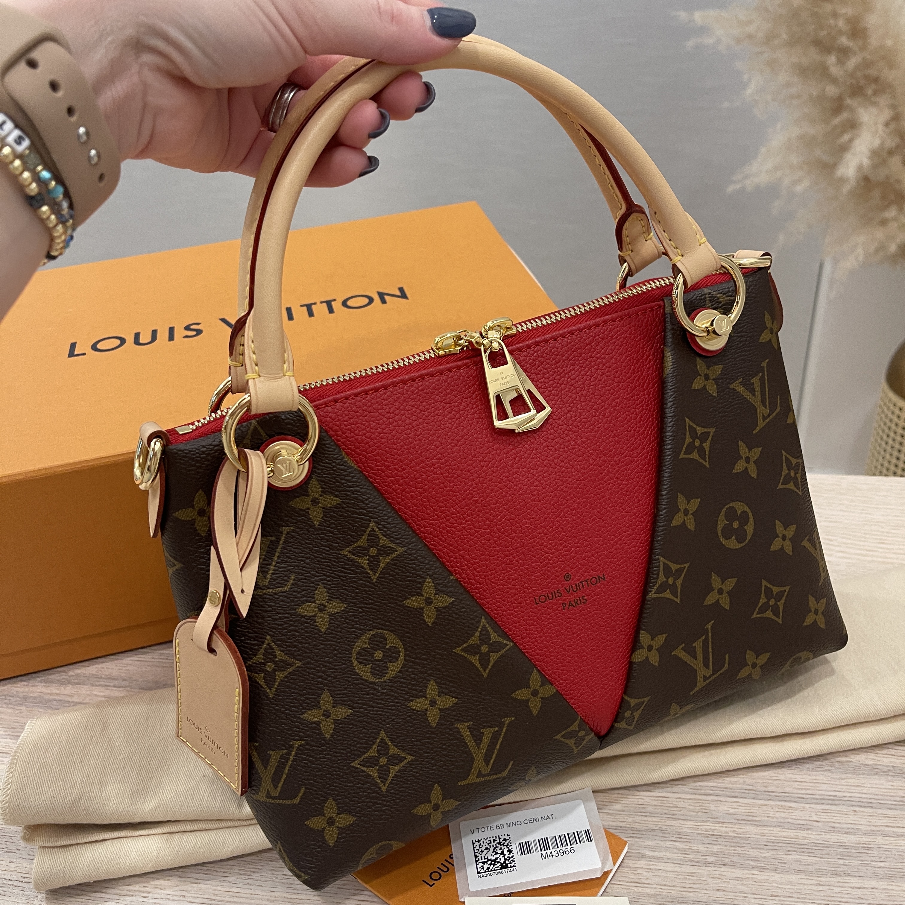 Louis Vuitton, Bags, Louis Vuitton Monogram V Tote Mm Cherry Red