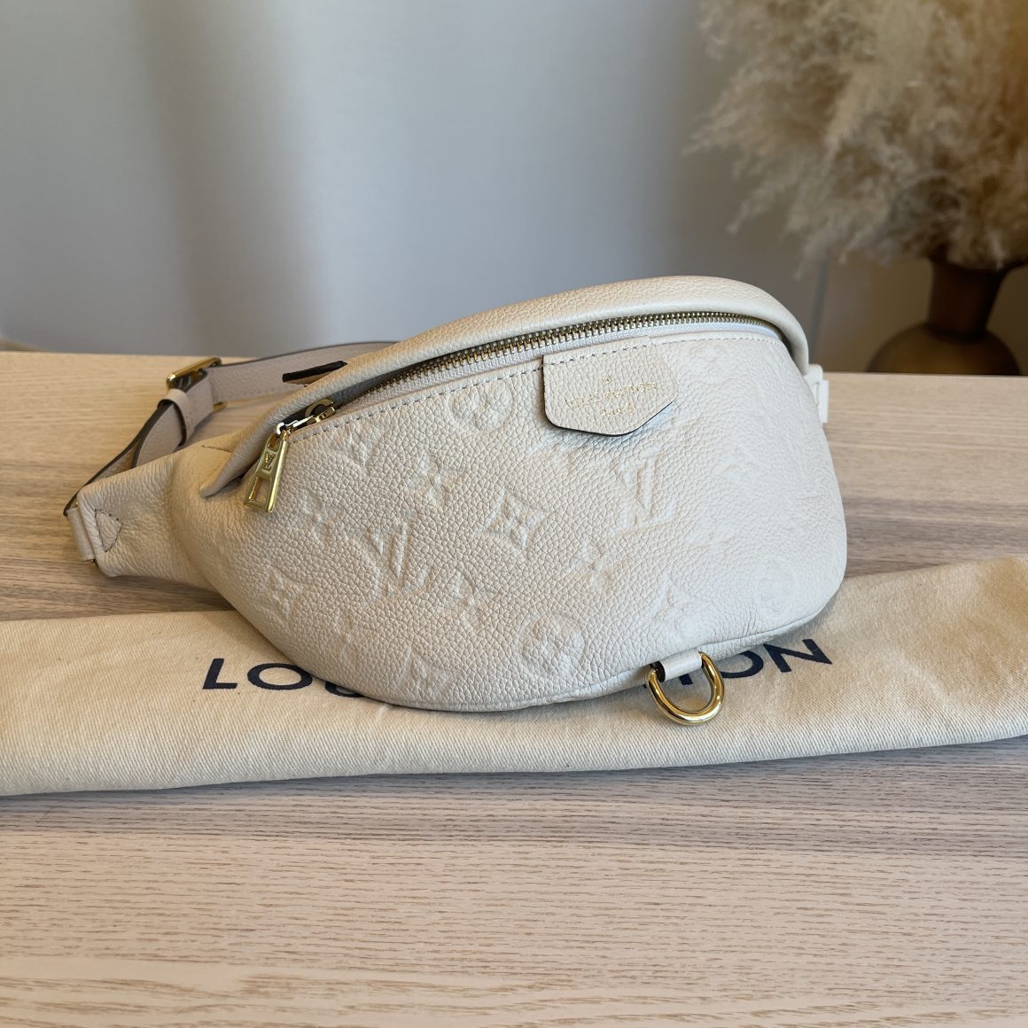 Louis Vuitton Bumbag Monogram Empreinte Creme, 55% OFF