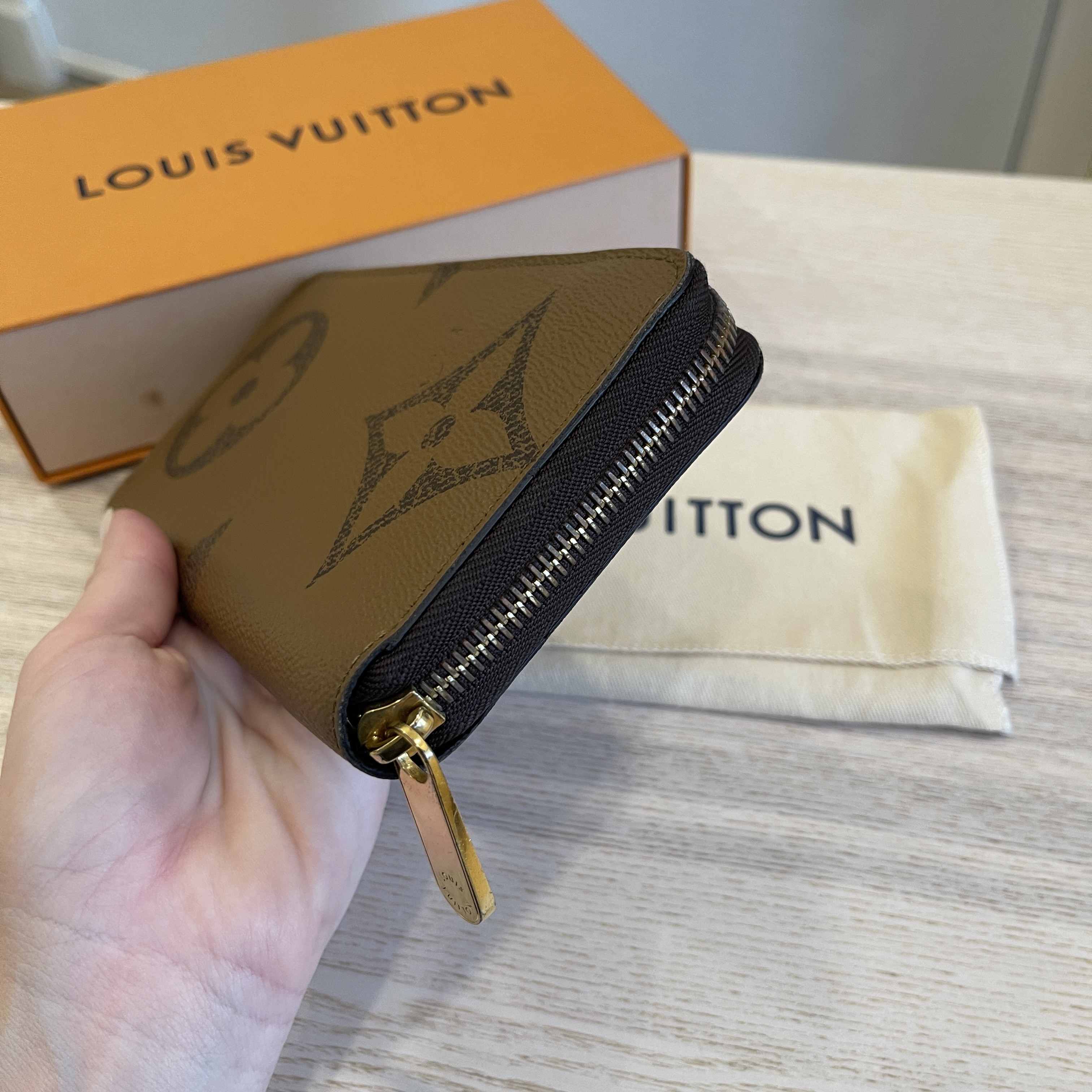 LOUIS VUITTON Zippy Wallet Round Monogram Giant Reverse