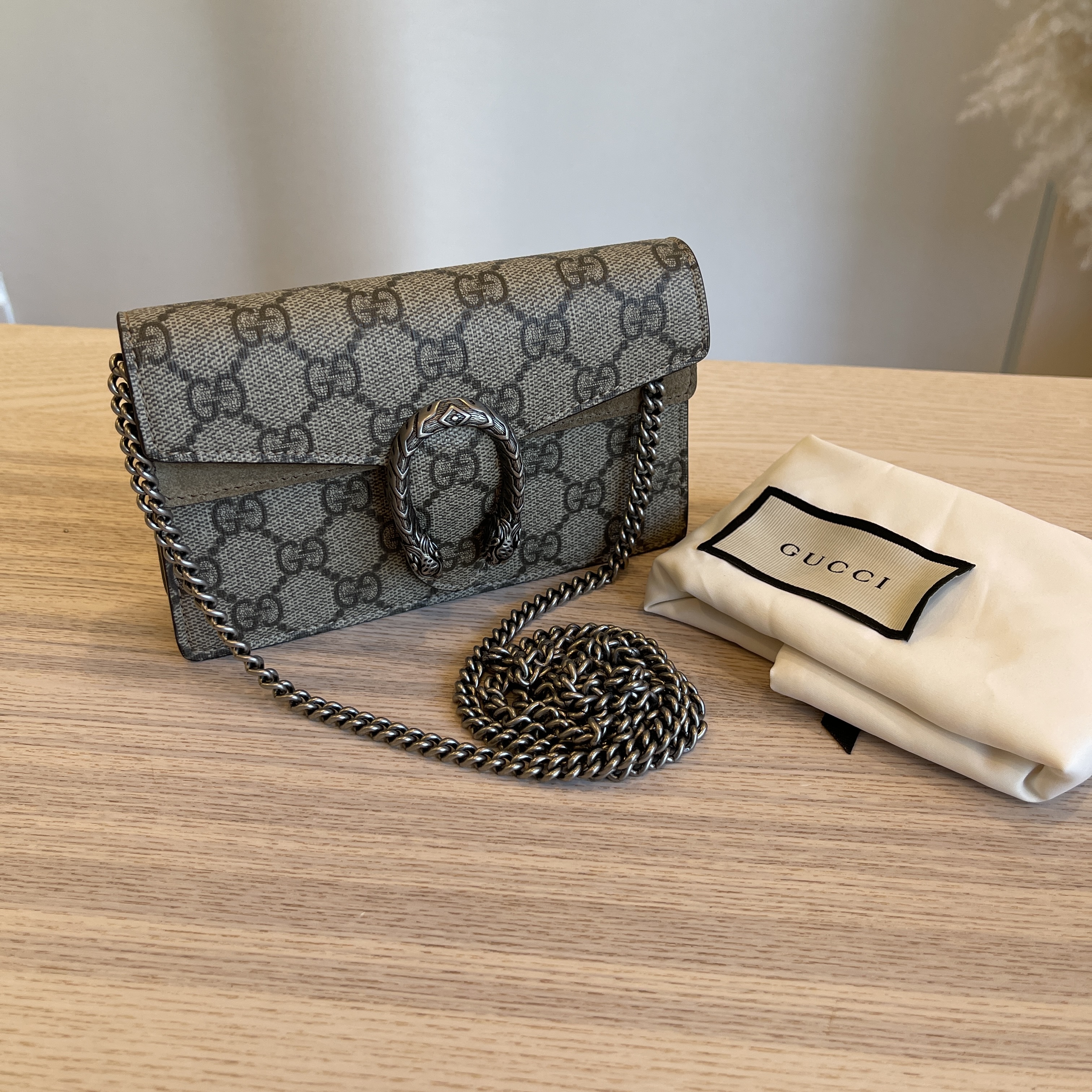 Gucci gg supreme monogram super mini store dionysus bag taupe