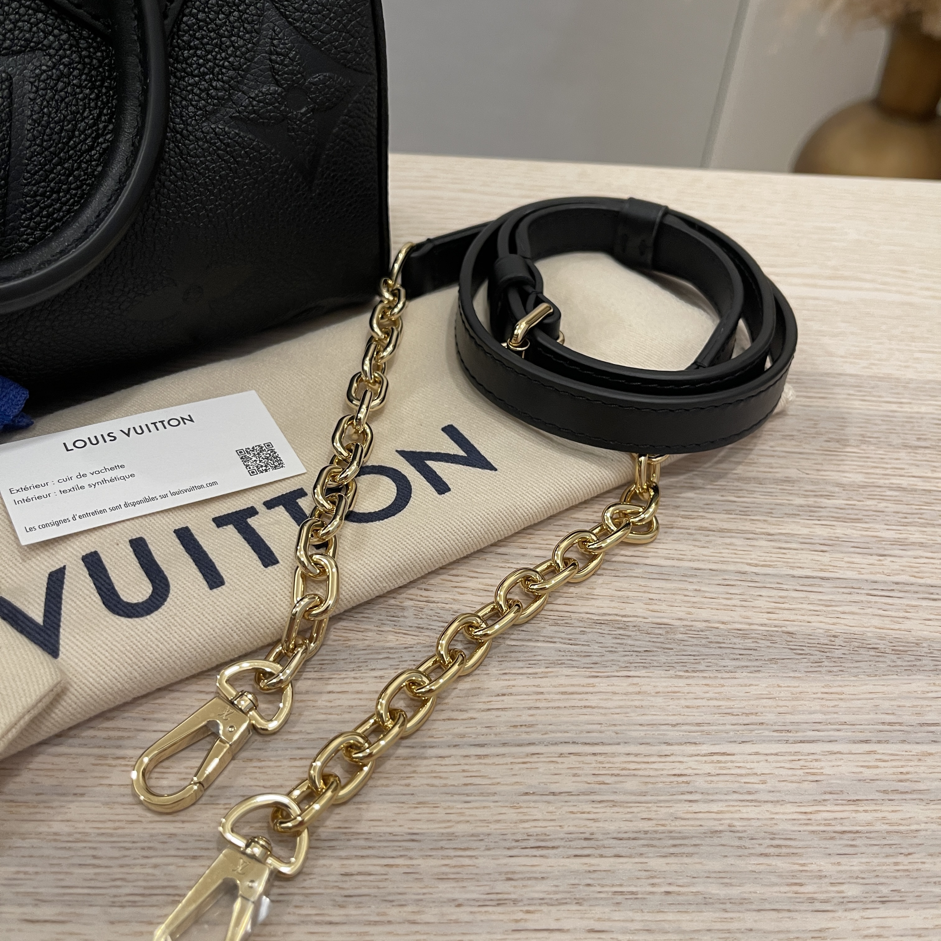 Louis Vuitton Noir Monogram Empreinte Leather Speedy Bandoulière 20 Bag at  1stDibs