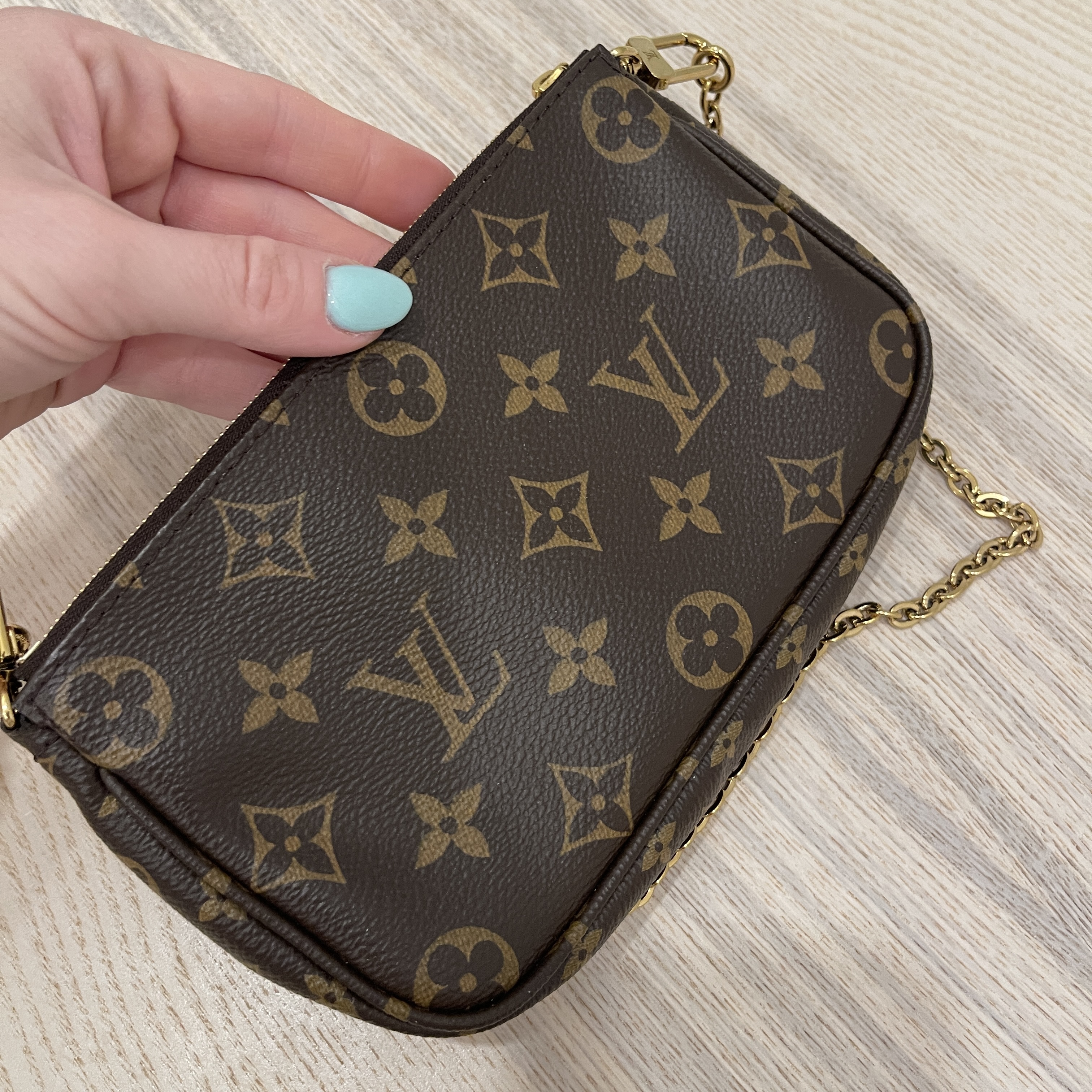 NECESER LOUIS VUITTON NICE MEDIUM