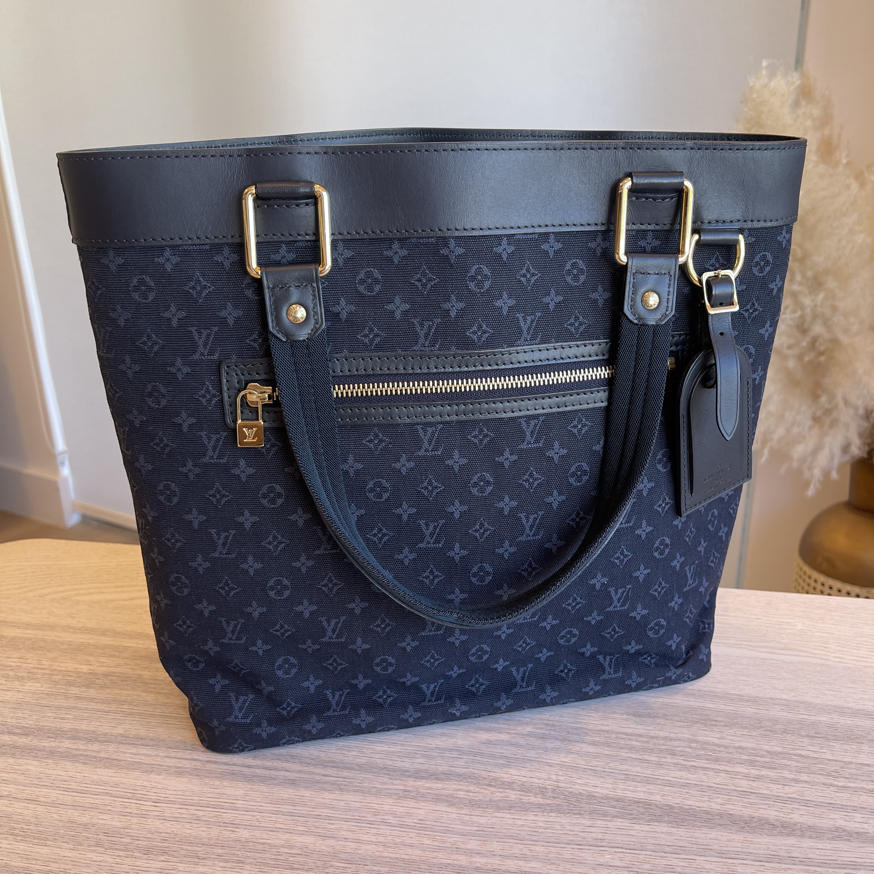 Louis-Vuitton-Monogram-Mini-Lucille-GM-Hand-Bag-Blue-M92675 – dct