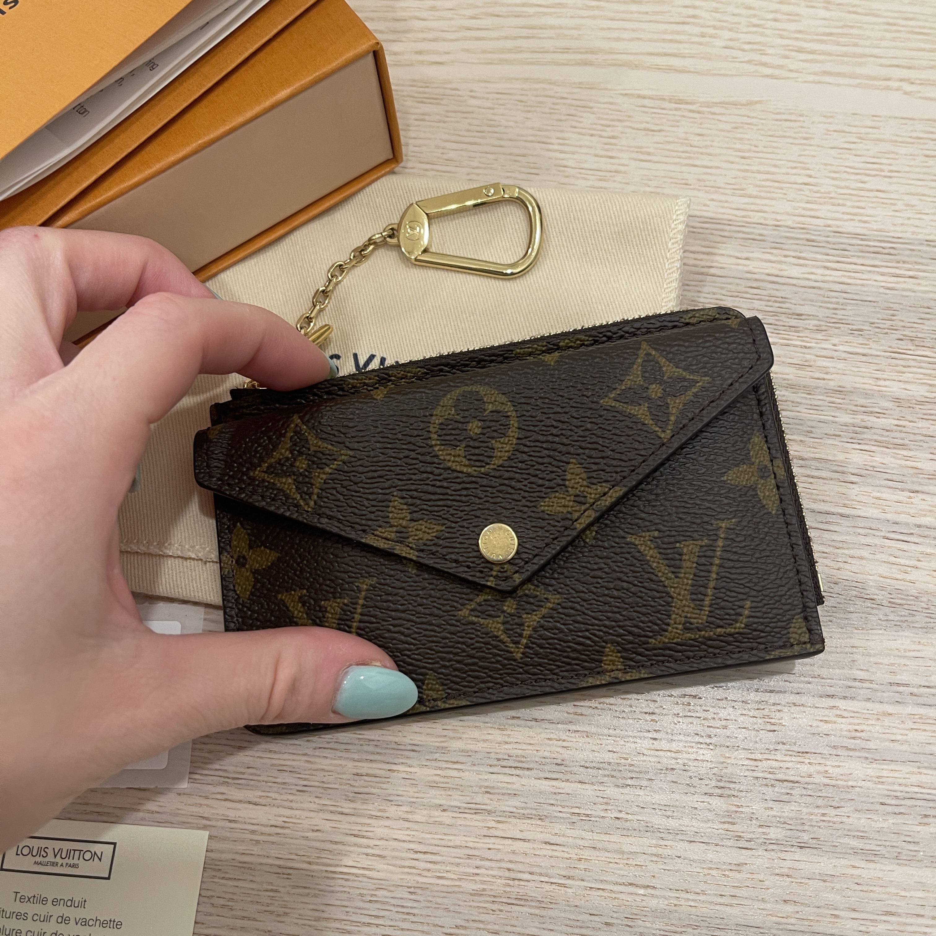 HER Authentic - Brand New / Sold out - Louis Vuitton Card Holder Recto Verso  is on our website for $650. Perfect every day wallet!