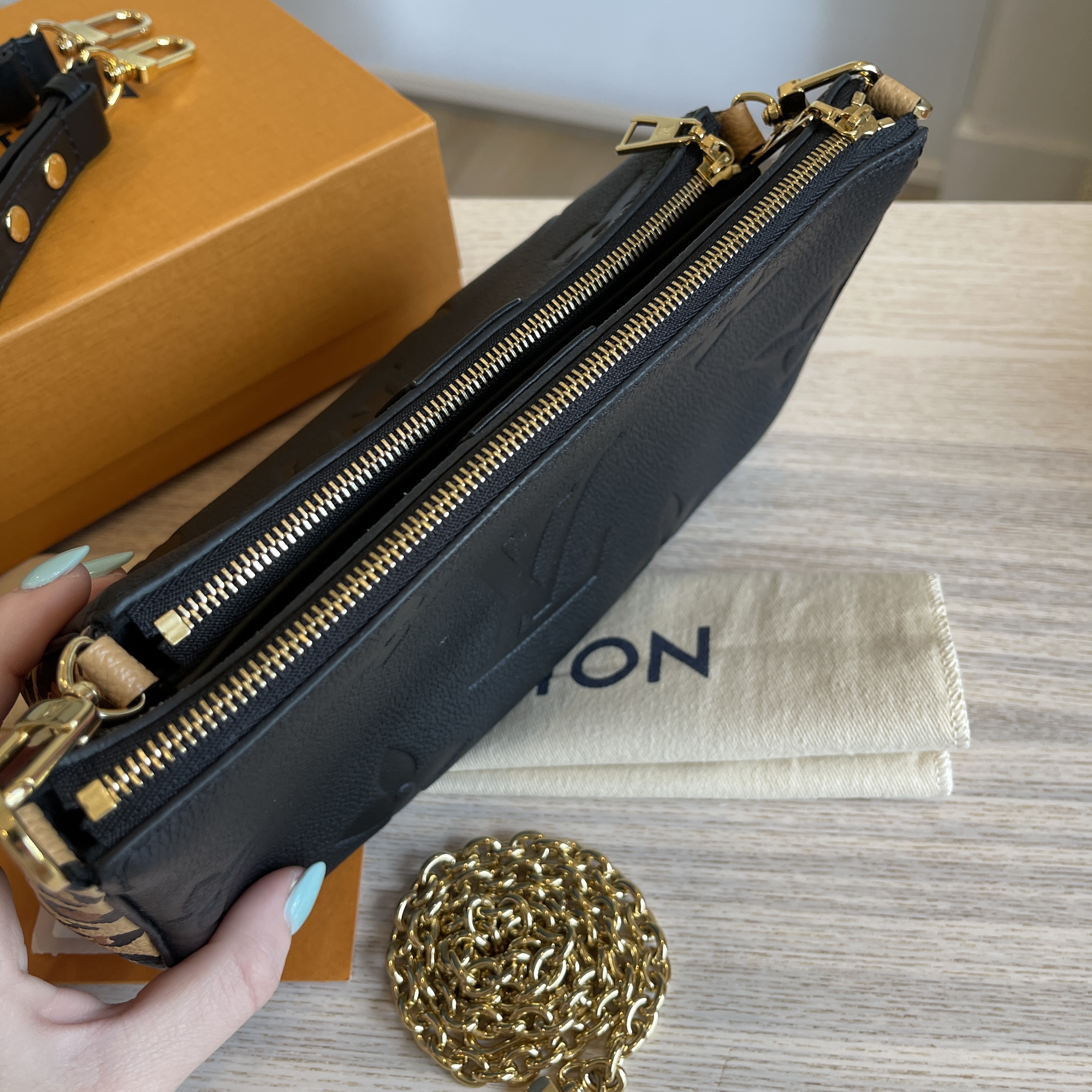 Louis Vuitton Monogram Giant Empreinte Multi Pochette Accessories - Black  Shoulder Bags, Handbags - LOU793025