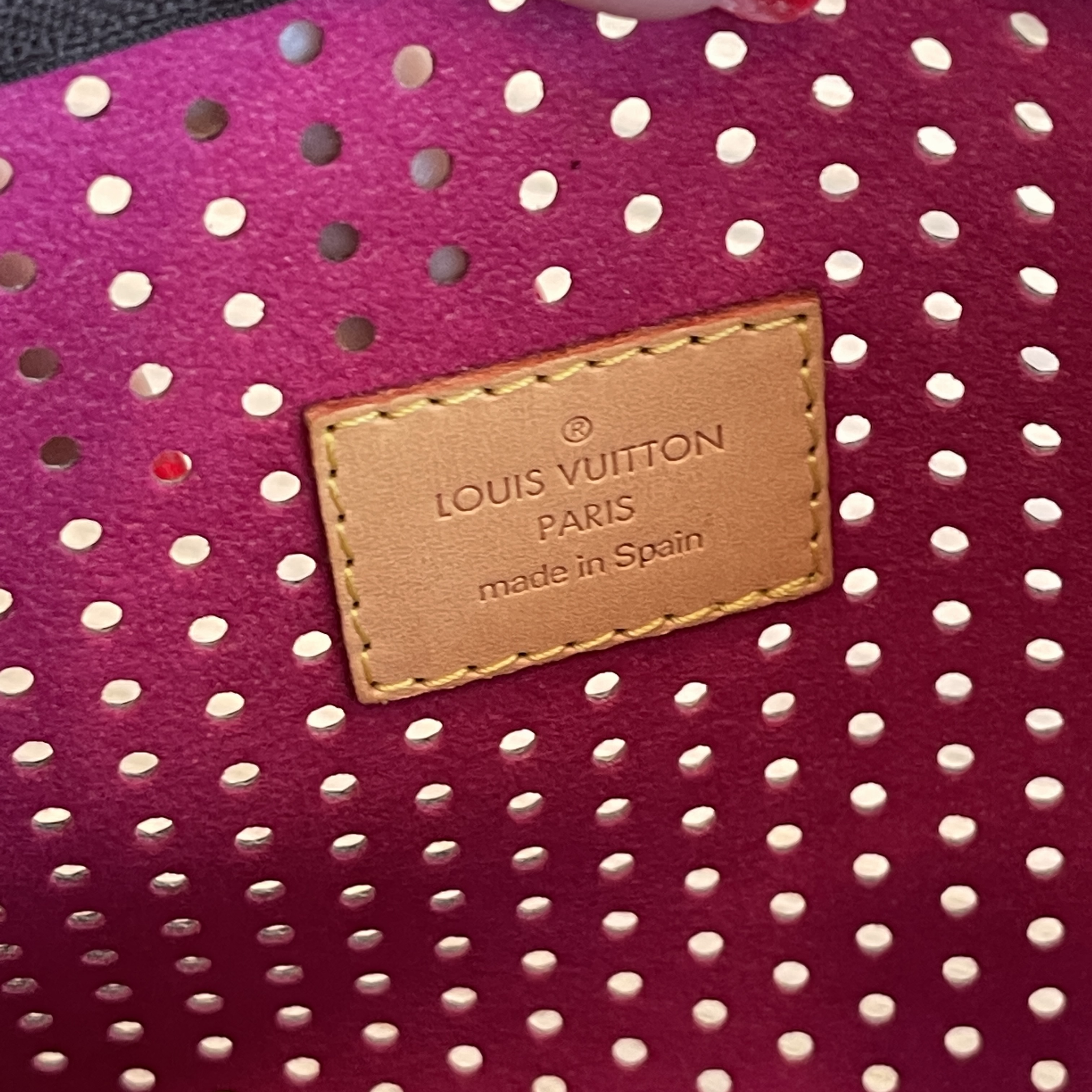 Louis Vuitton Monogram Perforated Pochette Cles (SHG-33250) – LuxeDH