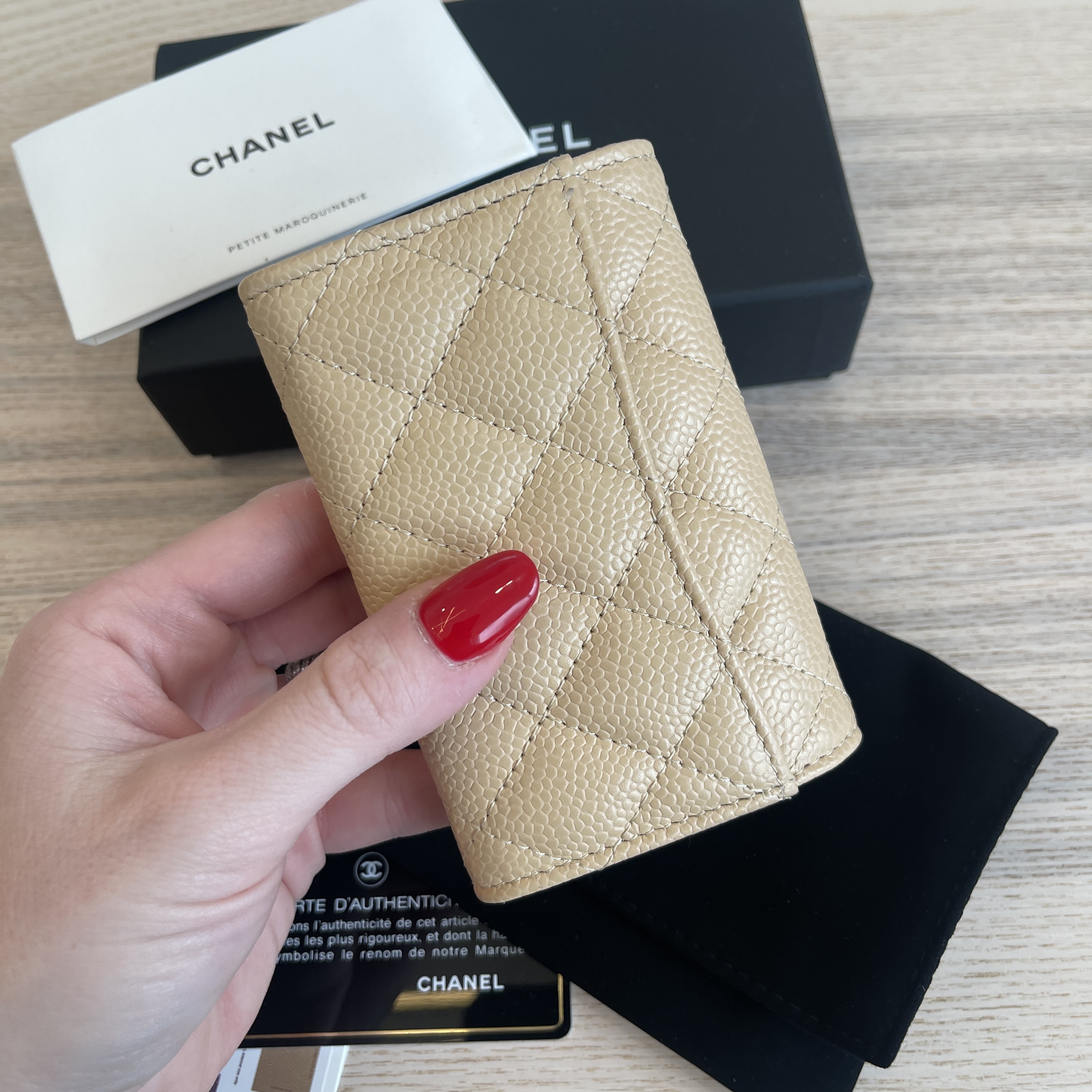 CHANEL Caviar Quilted Card Holder Light Beige 1299320