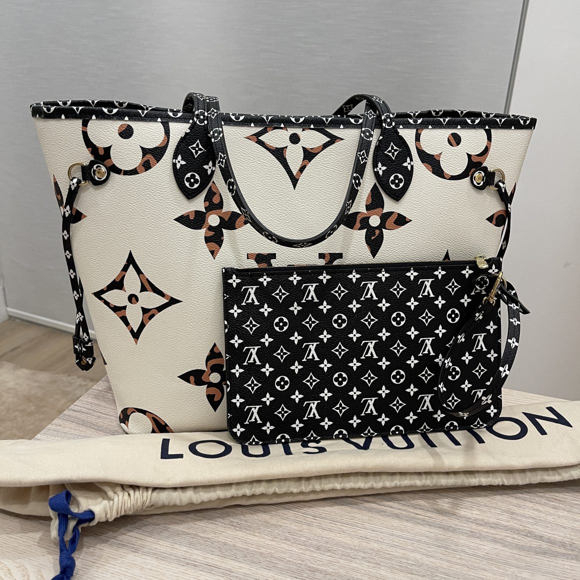 Louis Vuitton Neverfull Mm Giant Jungle Ivorie Tote