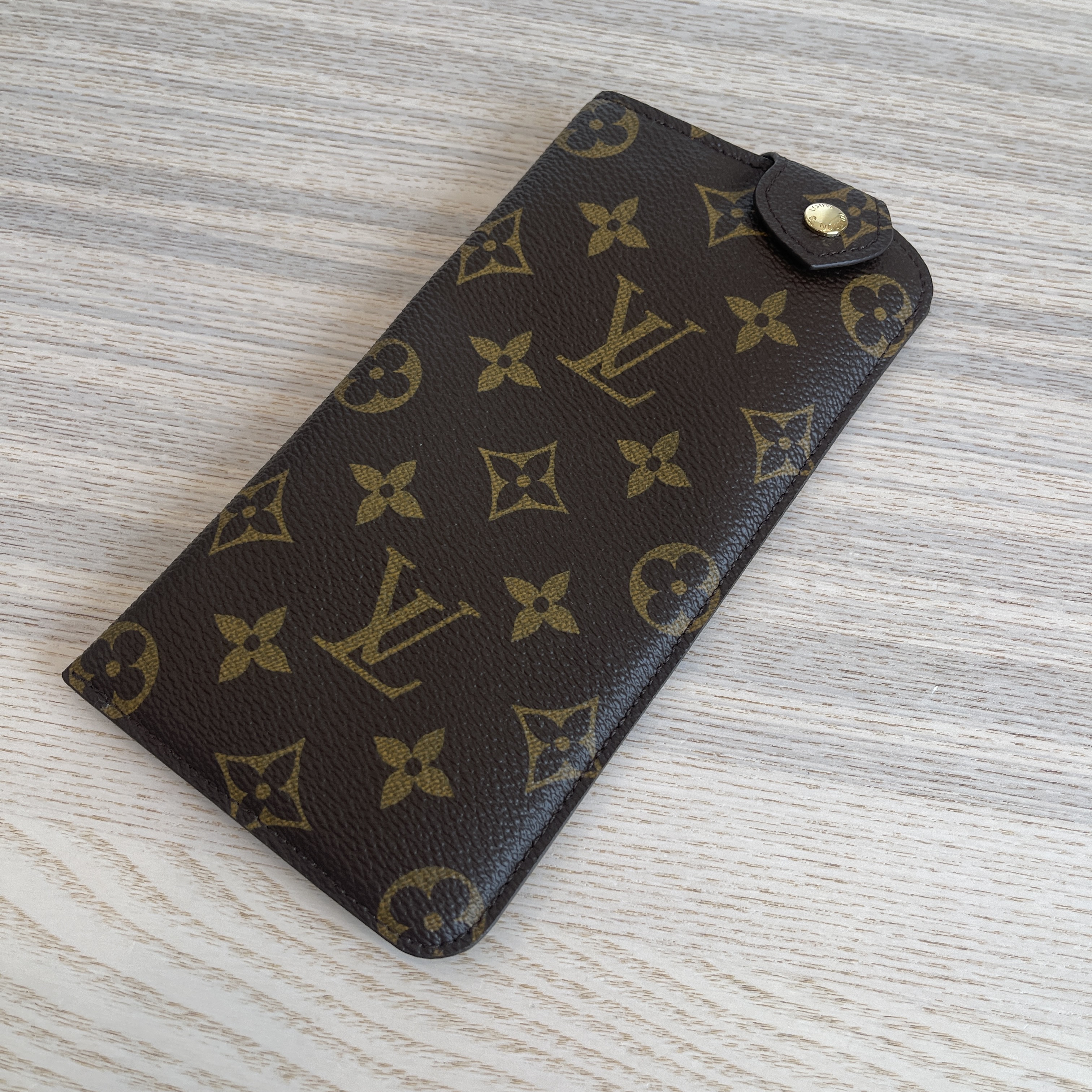 Louis Vuitton Sunglasses Case MM