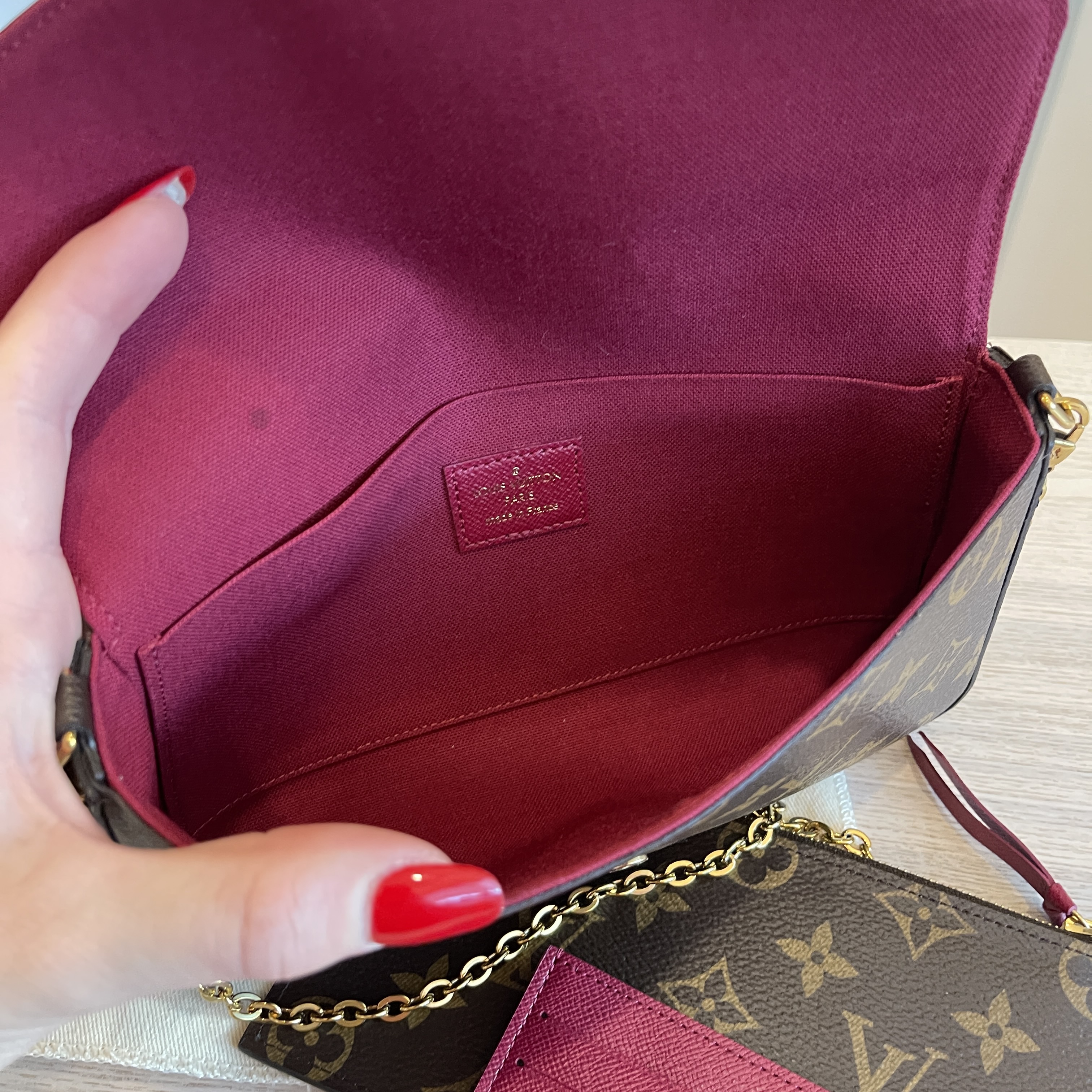 Louis Vuitton Pochette Felicie Monogram Fuschia Pink in Calf Leather with  Gold-tone - US