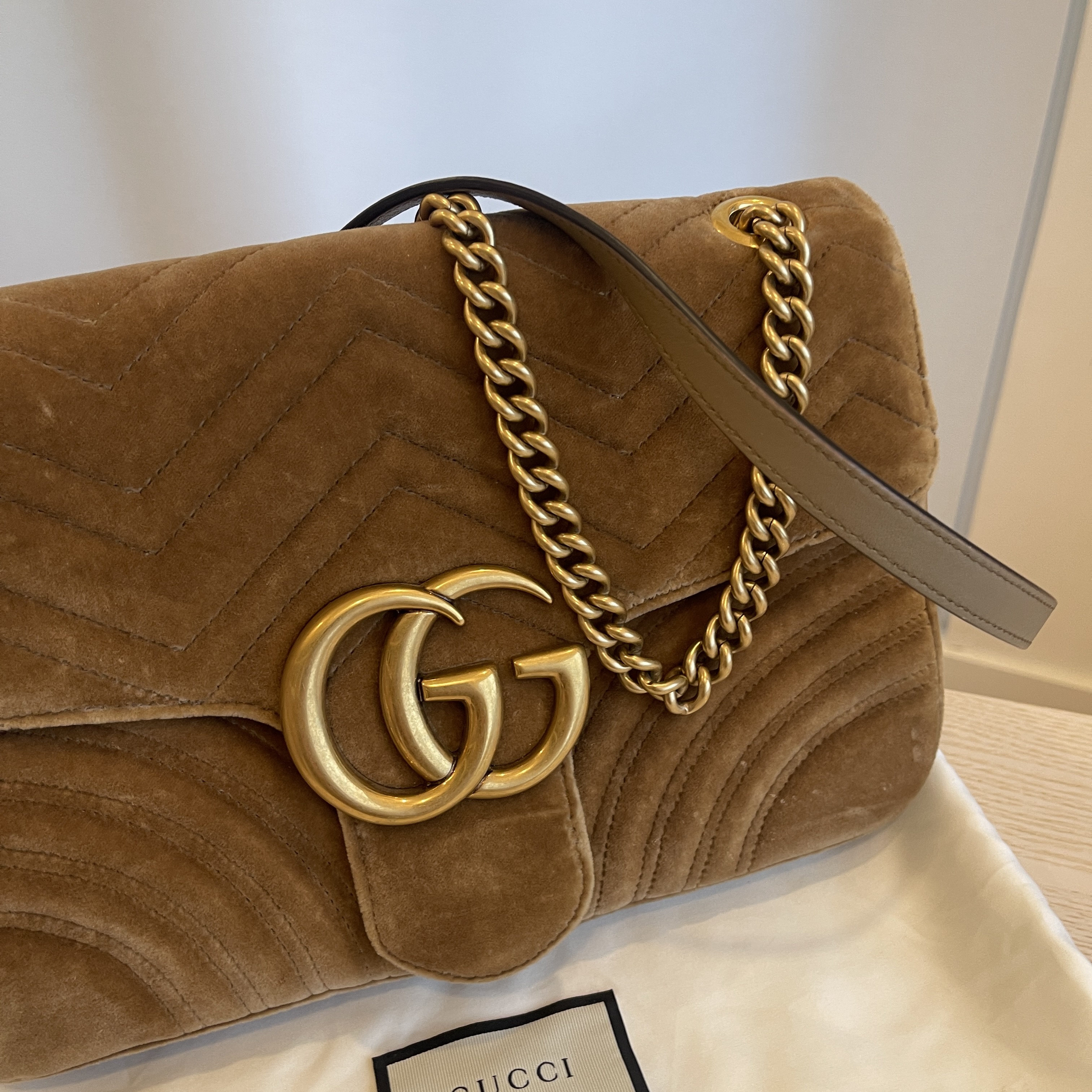 Gucci GG Marmont VELVET shoulder bag BRAND NEW Light brown ref.181851 -  Joli Closet