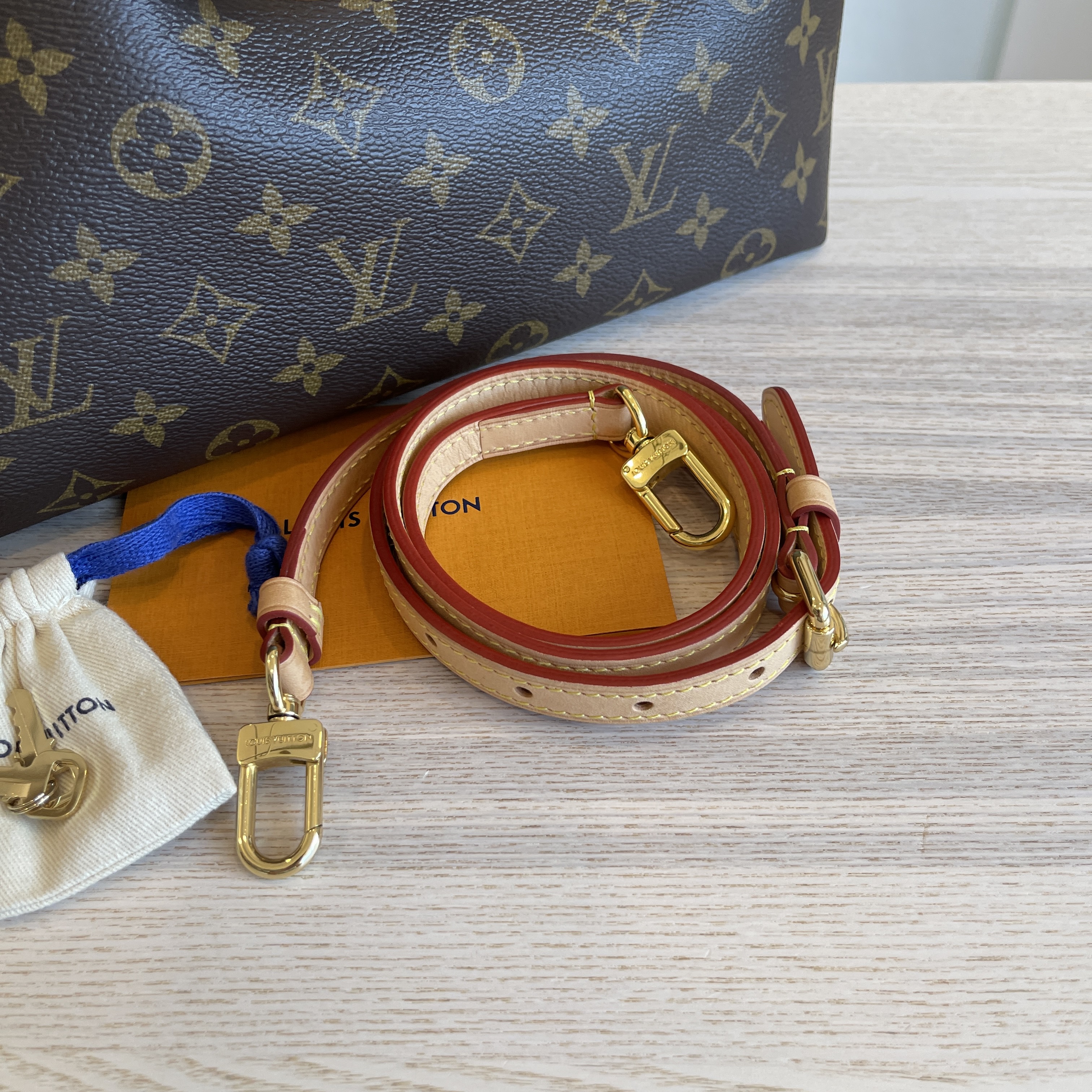 Louis Vuitton Beige Rose Monogram Empreinte Boetie Bag - Yoogi's Closet